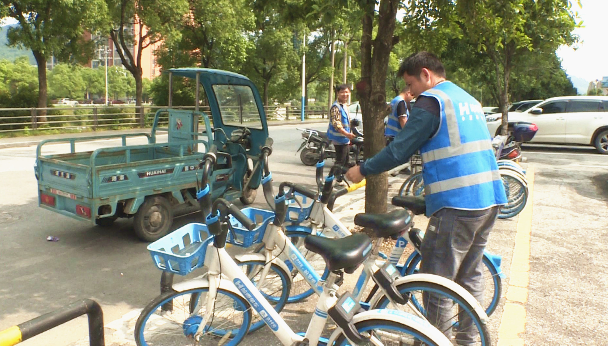 共享单车002_副本.jpg 共享单车002_副本.jpg