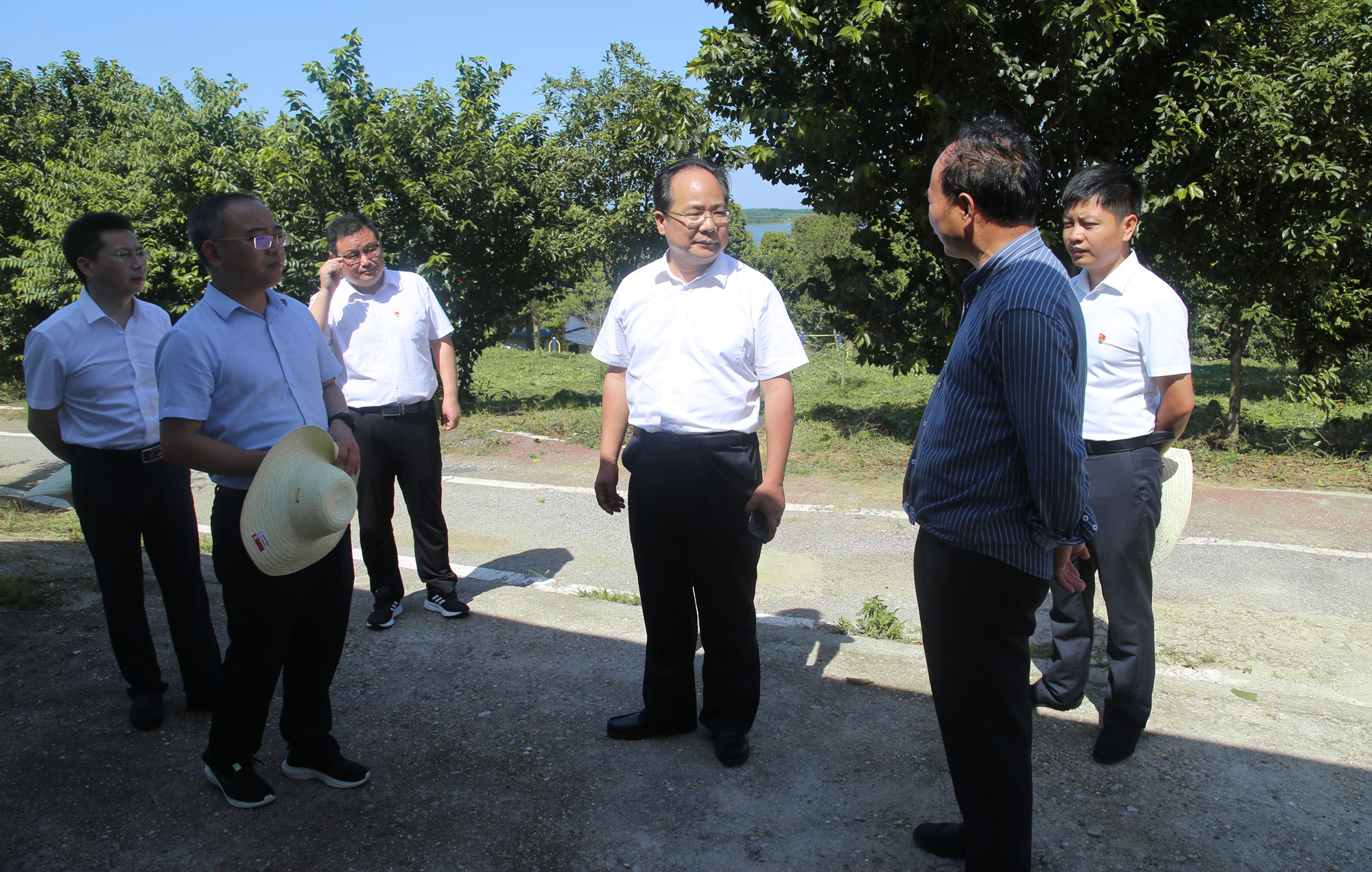 6.28谢运策调研1_副本.jpg 6.28谢运策调研1_副本.jpg