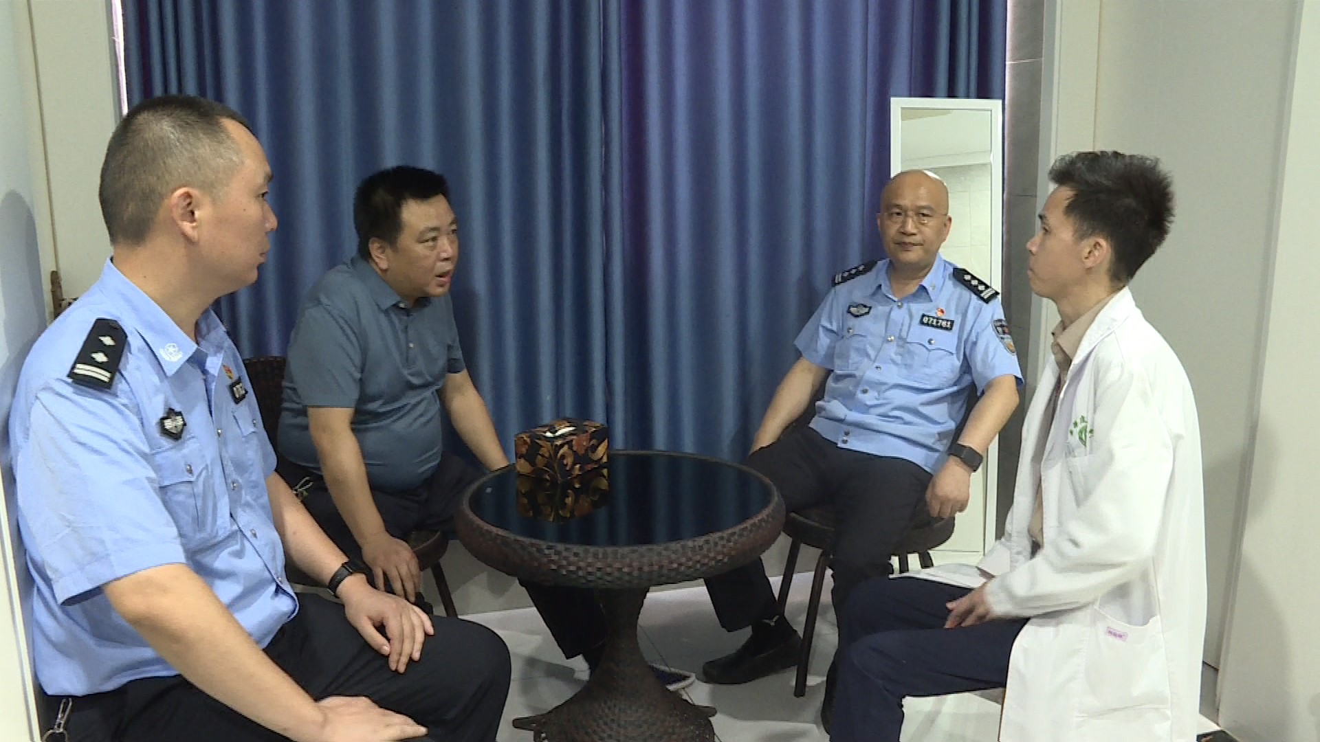 利剑5.jpg 利剑5.jpg