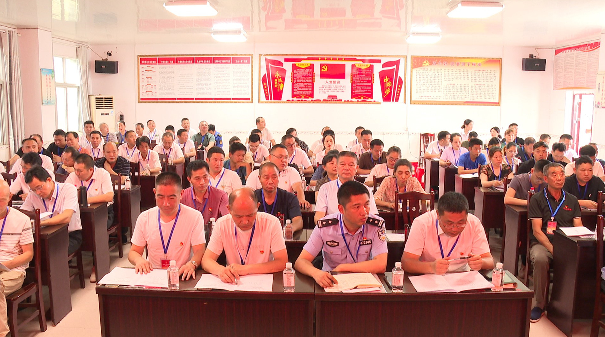 桃林010_副本.jpg 桃林010_副本.jpg