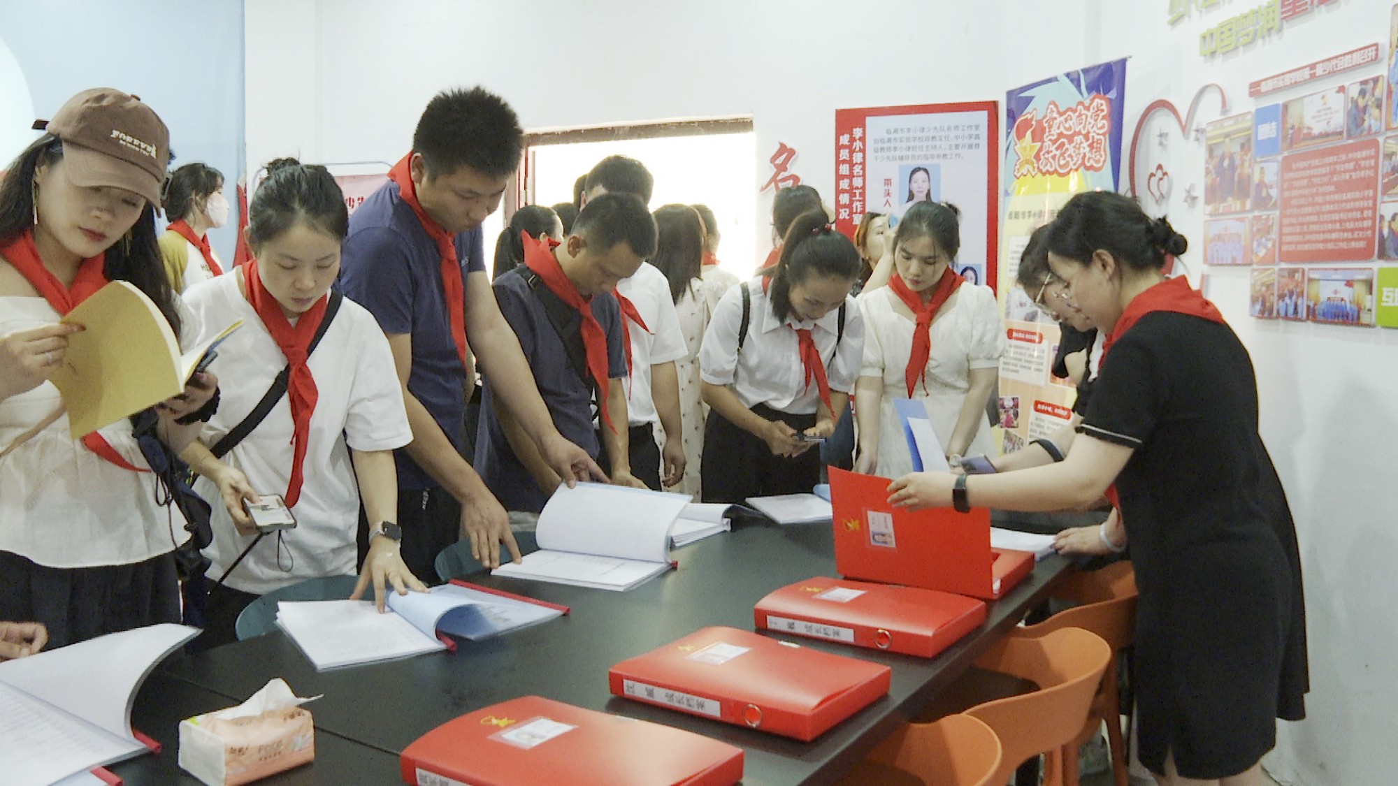 岳阳团市委006_副本.jpg 岳阳团市委006_副本.jpg