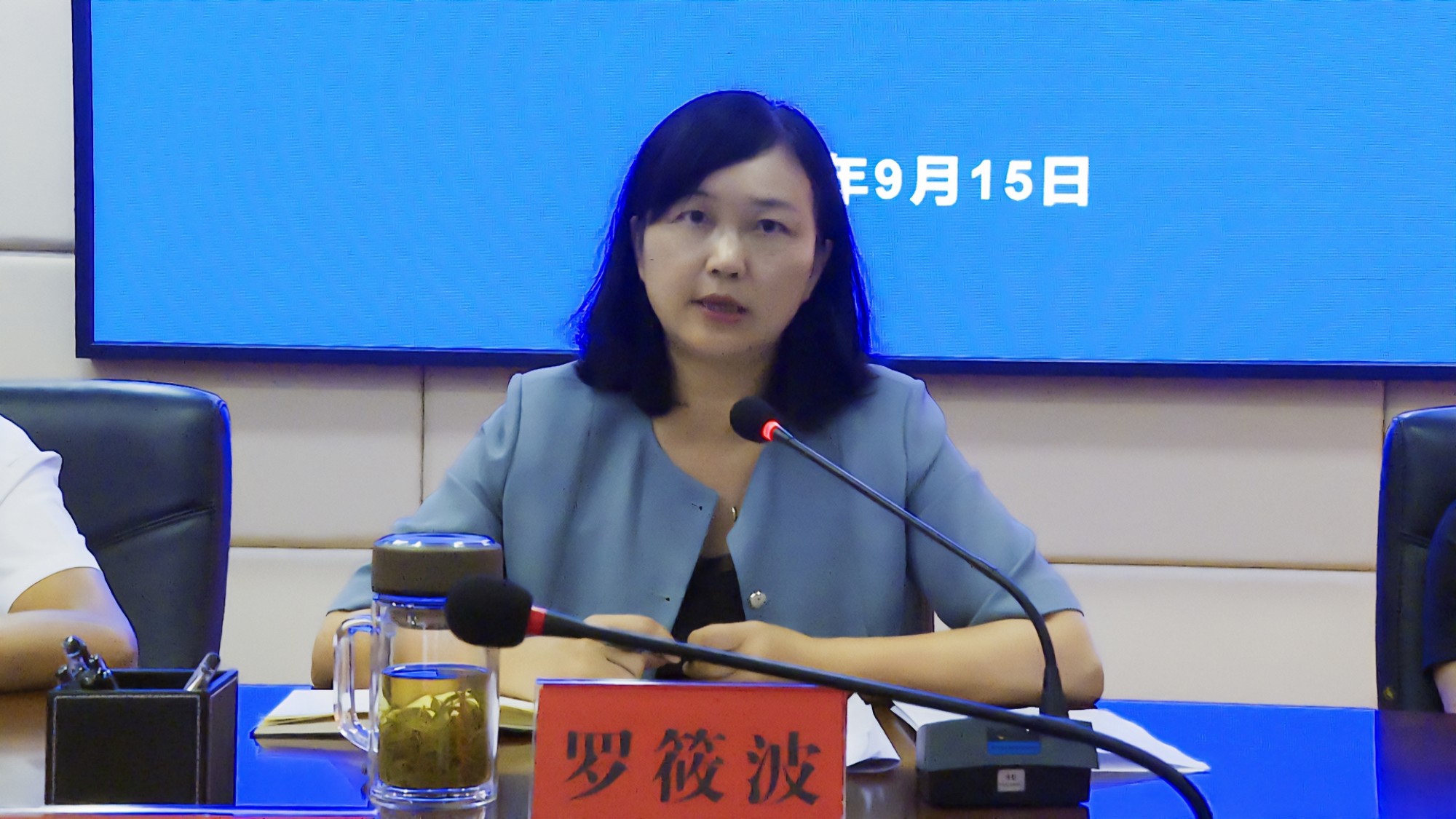 罗_副本.jpg