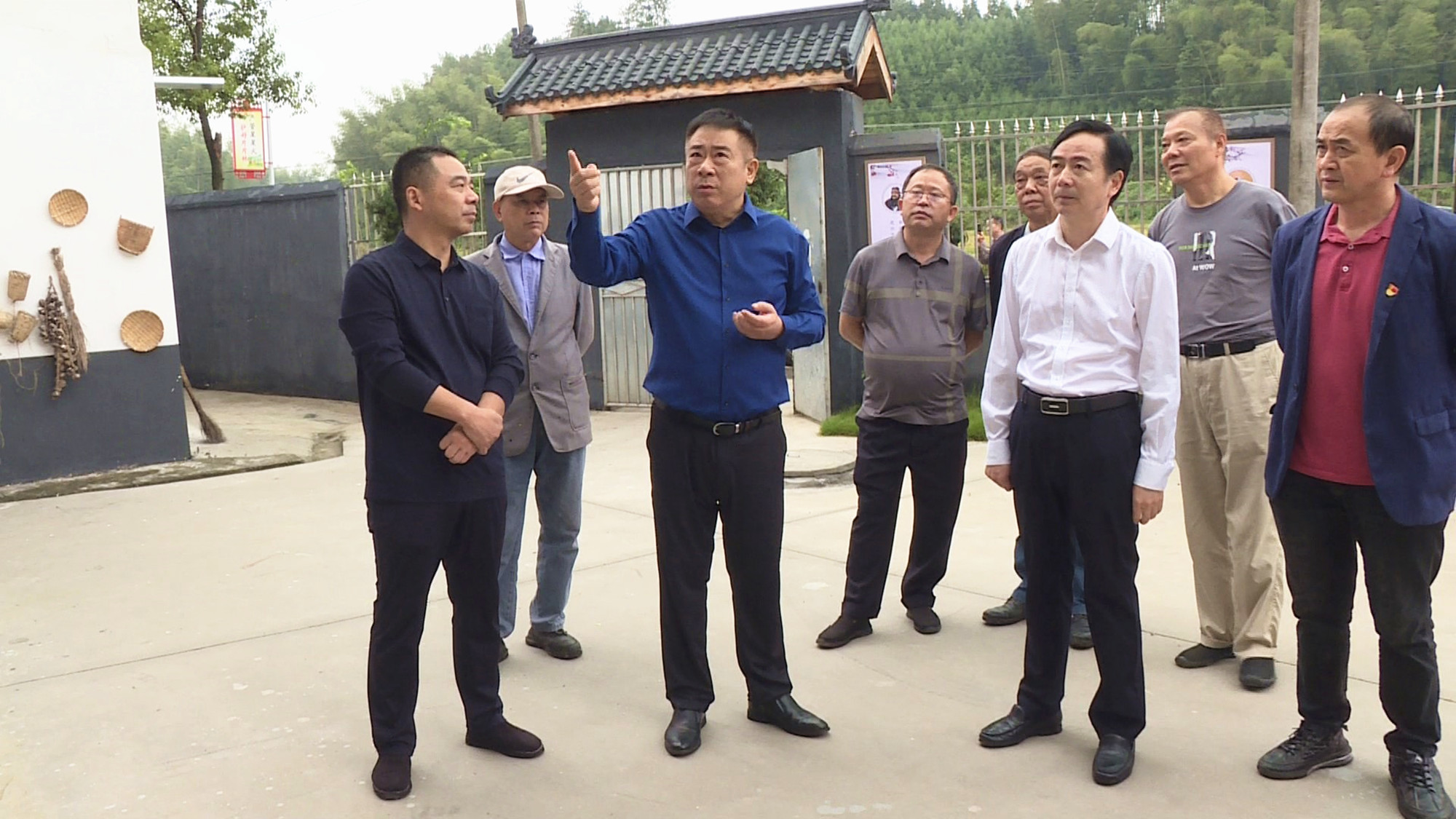 岳阳诗词协会007_副本.jpg 岳阳诗词协会007_副本.jpg