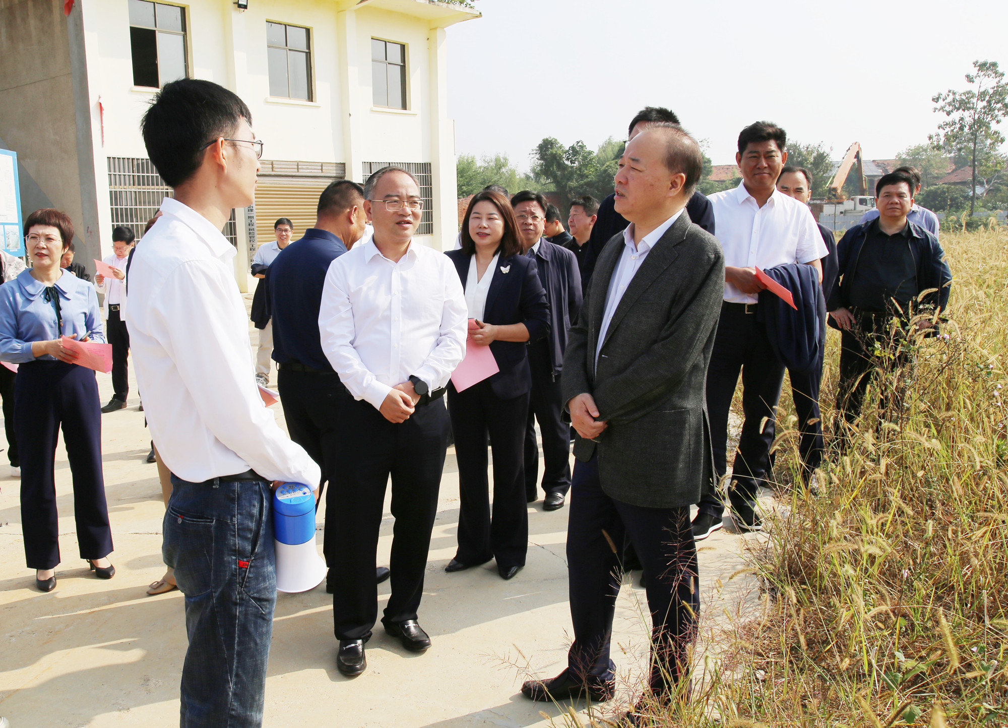 10.11市长,省人大调研1_副本.jpg 10.11市长,省人大调研1_副本.jpg