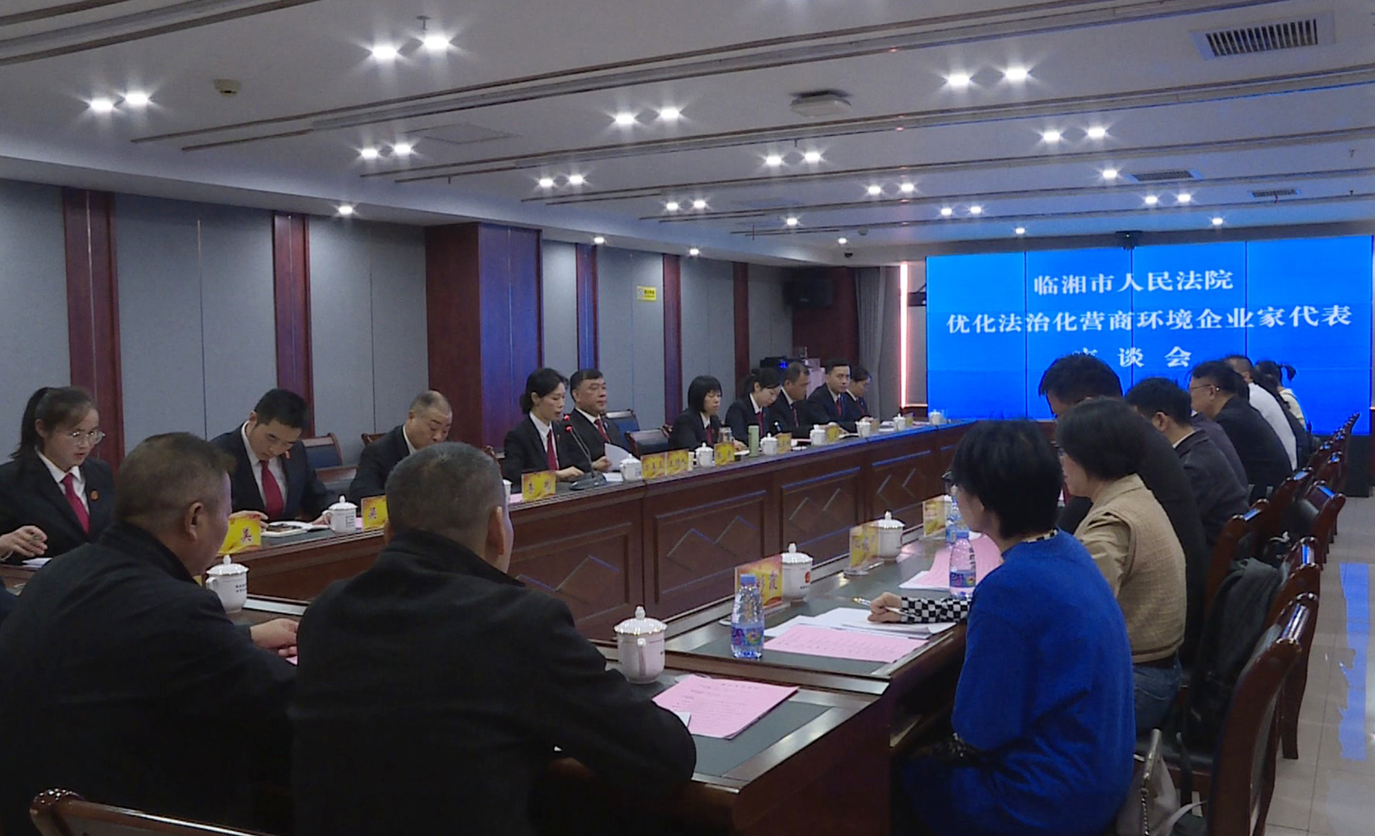 法院014_副本.jpg 法院014_副本.jpg