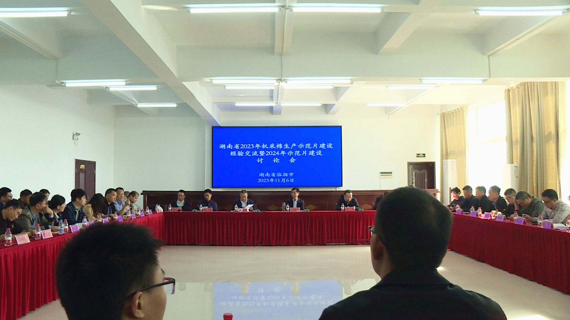 棉花006_副本.jpg 棉花006_副本.jpg