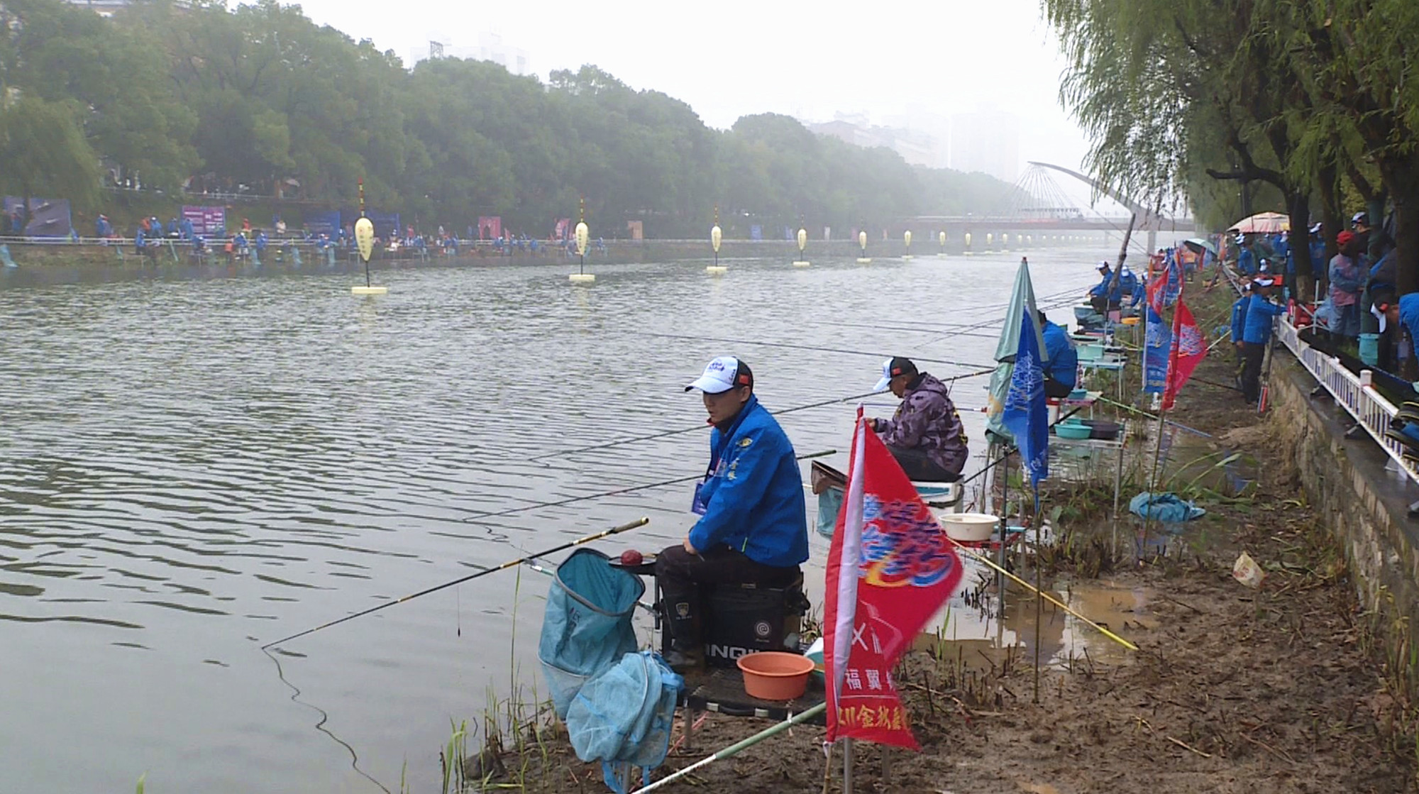 钓鱼选拔赛开赛001_副本.jpg 钓鱼选拔赛开赛001_副本.jpg