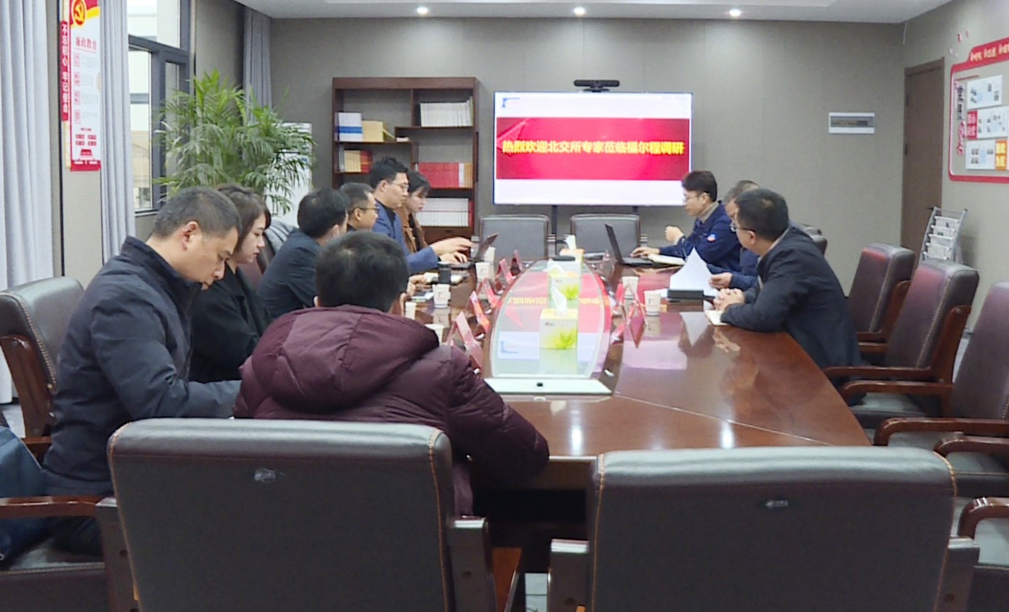 李伟005_副本.jpg 李伟005_副本.jpg