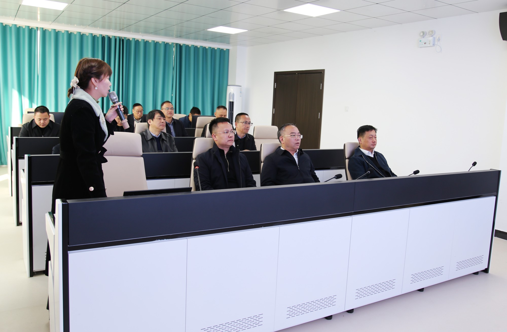 市长交通.jpg 市长交通.jpg