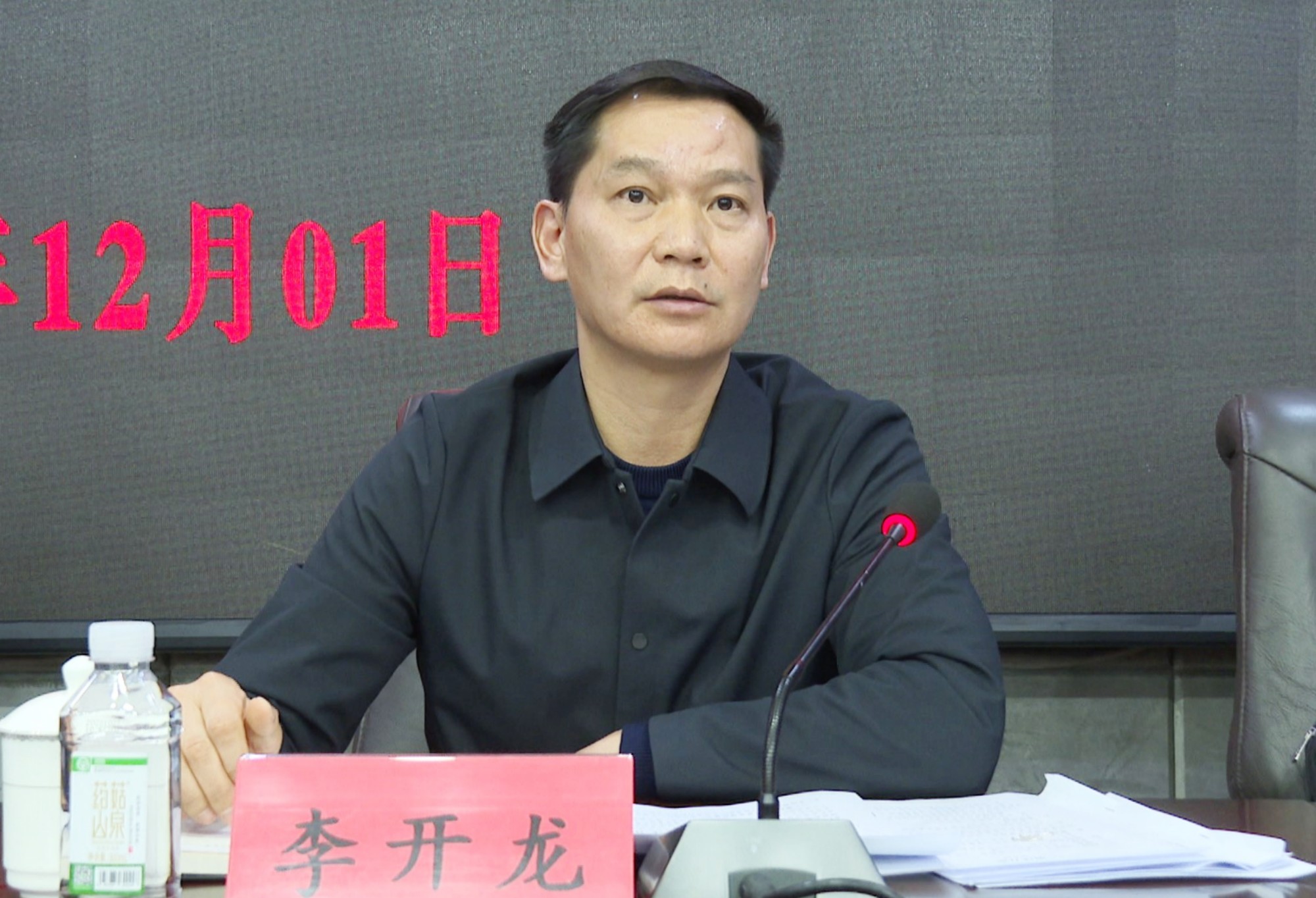 农资淡储工作005_副本.jpg 农资淡储工作005_副本.jpg