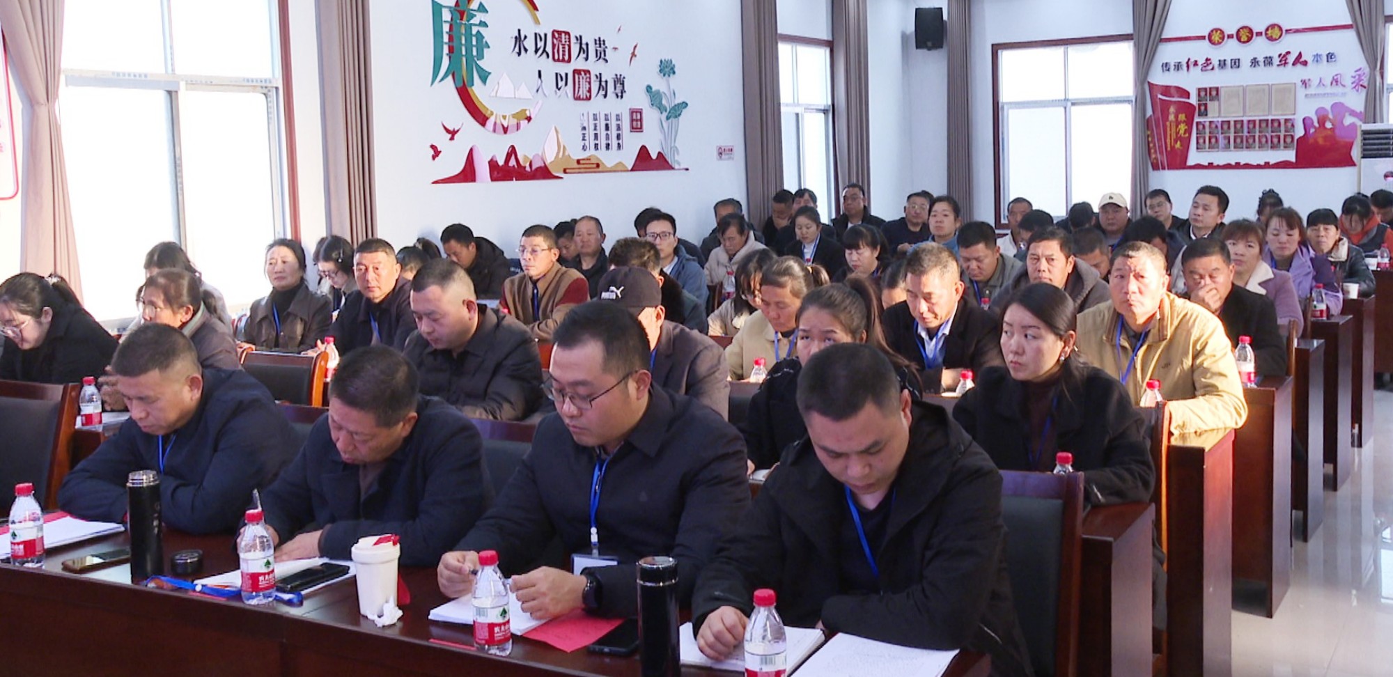 坦渡人大008_副本.jpg 坦渡人大008_副本.jpg