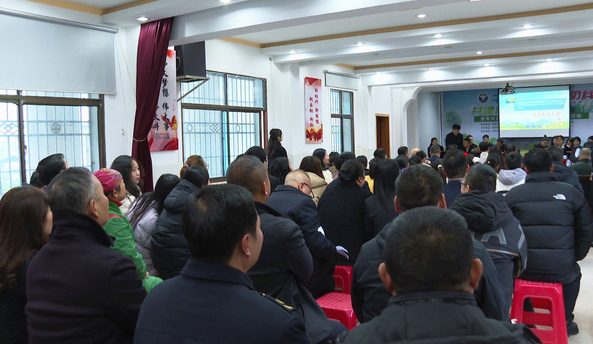 禁毒006_副本.jpg 禁毒006_副本.jpg