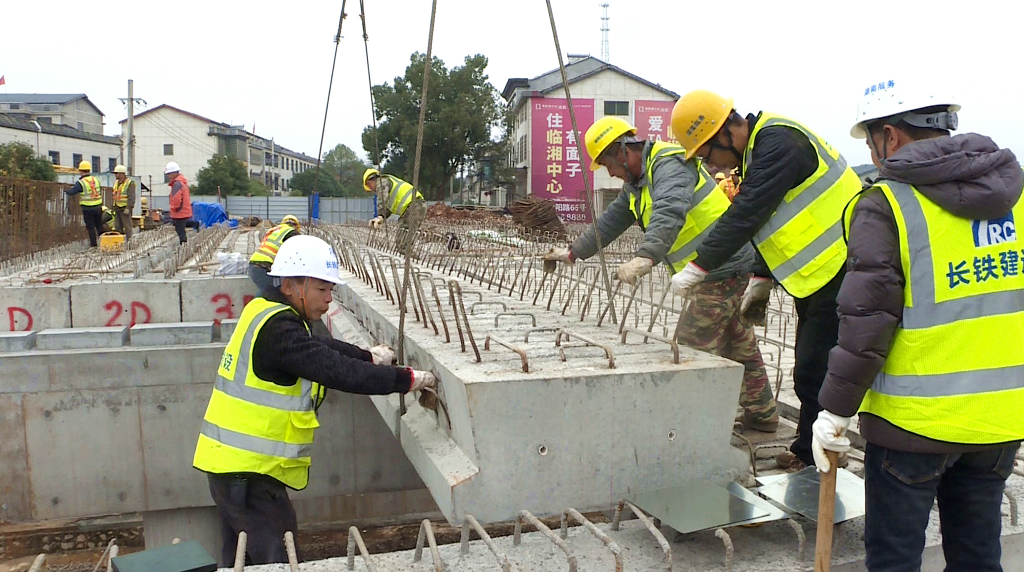 铁桥003_副本.jpg 铁桥003_副本.jpg