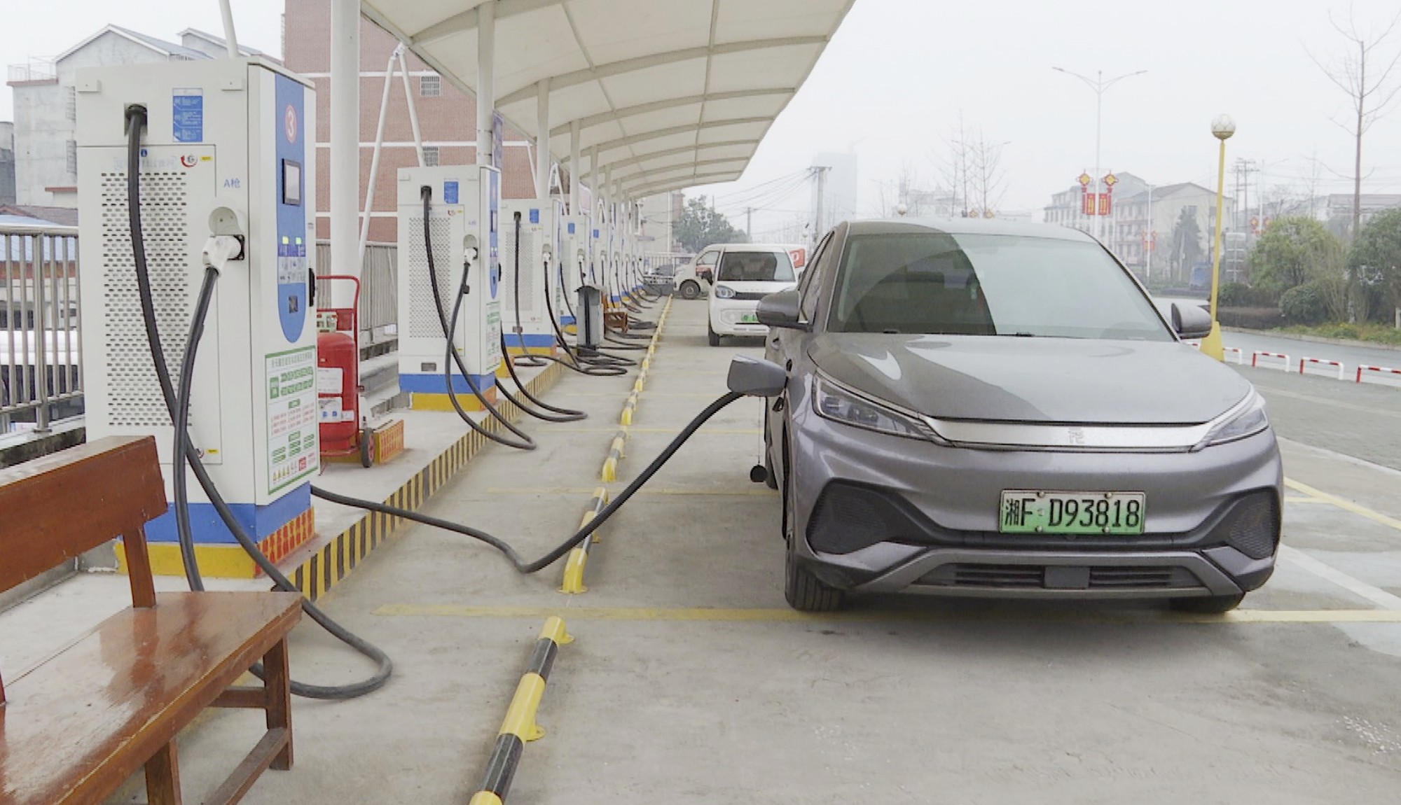 新能源充电站005_副本.jpg 新能源充电站005_副本.jpg