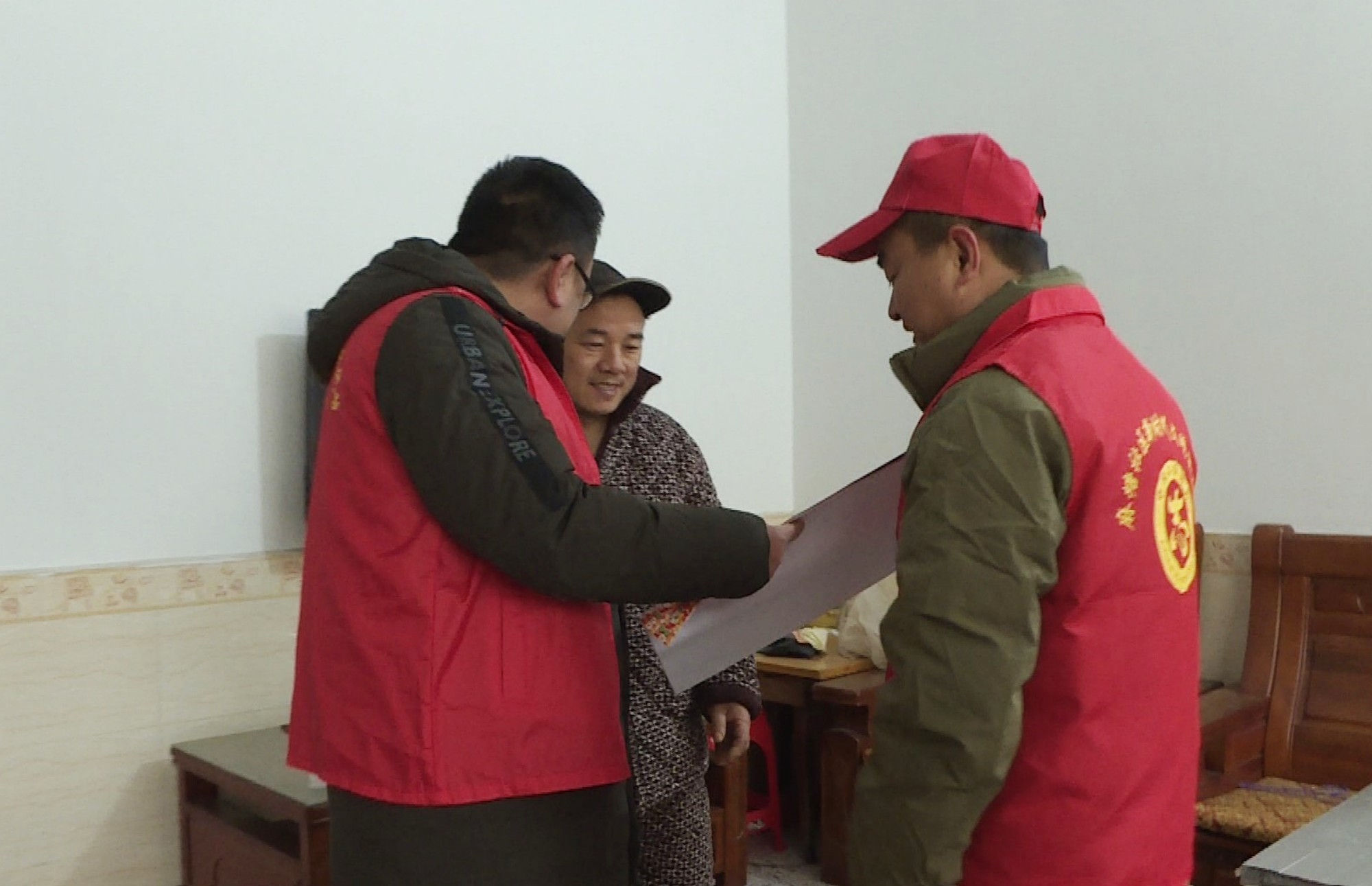 长安敲门行动001_副本.jpg 长安敲门行动001_副本.jpg