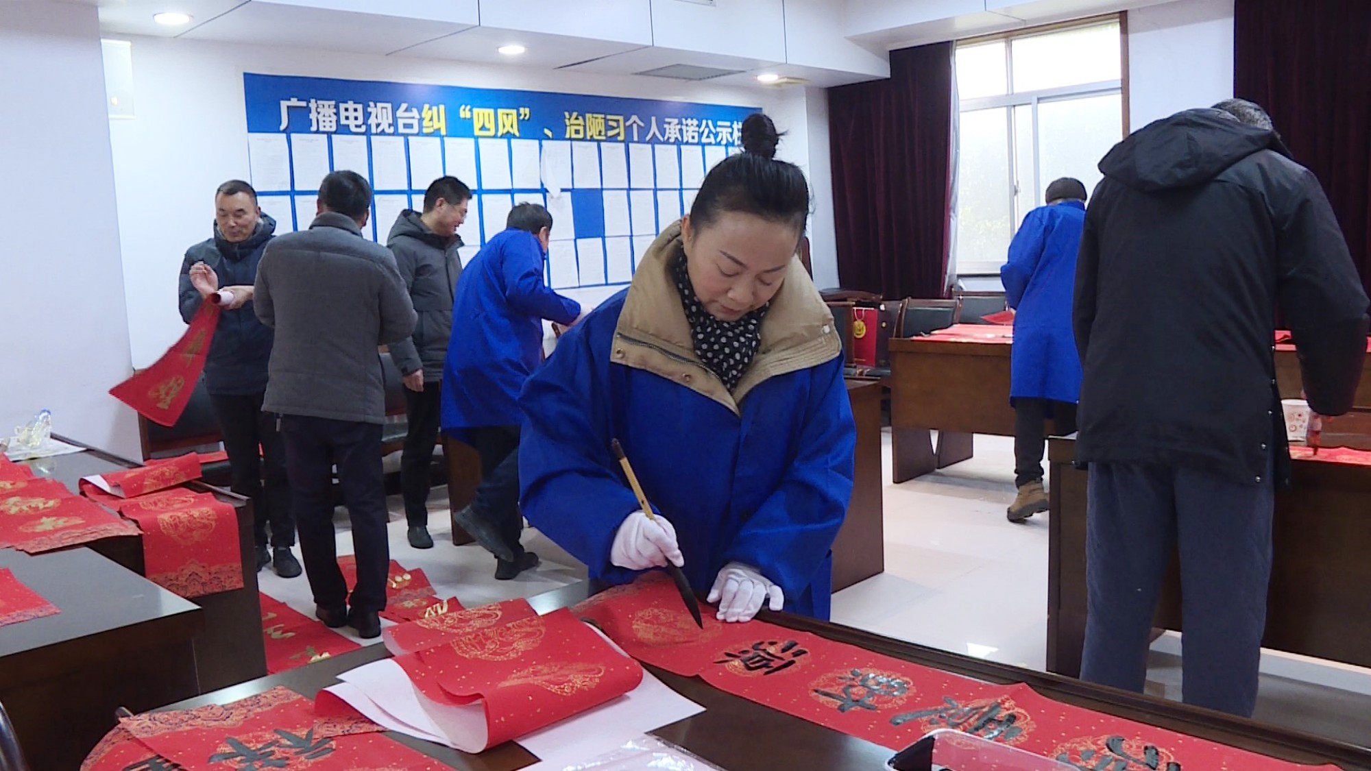 融媒体春联001_副本.jpg 融媒体春联001_副本.jpg