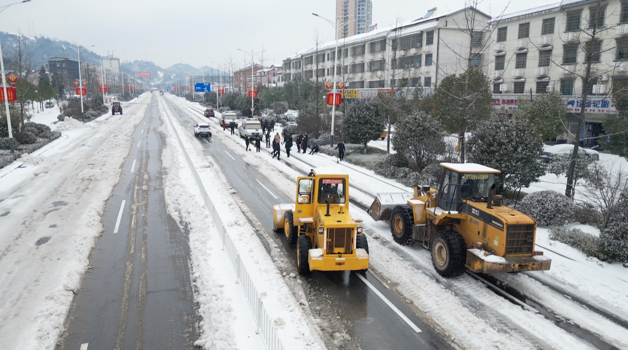市城管局铲雪013_副本.jpg