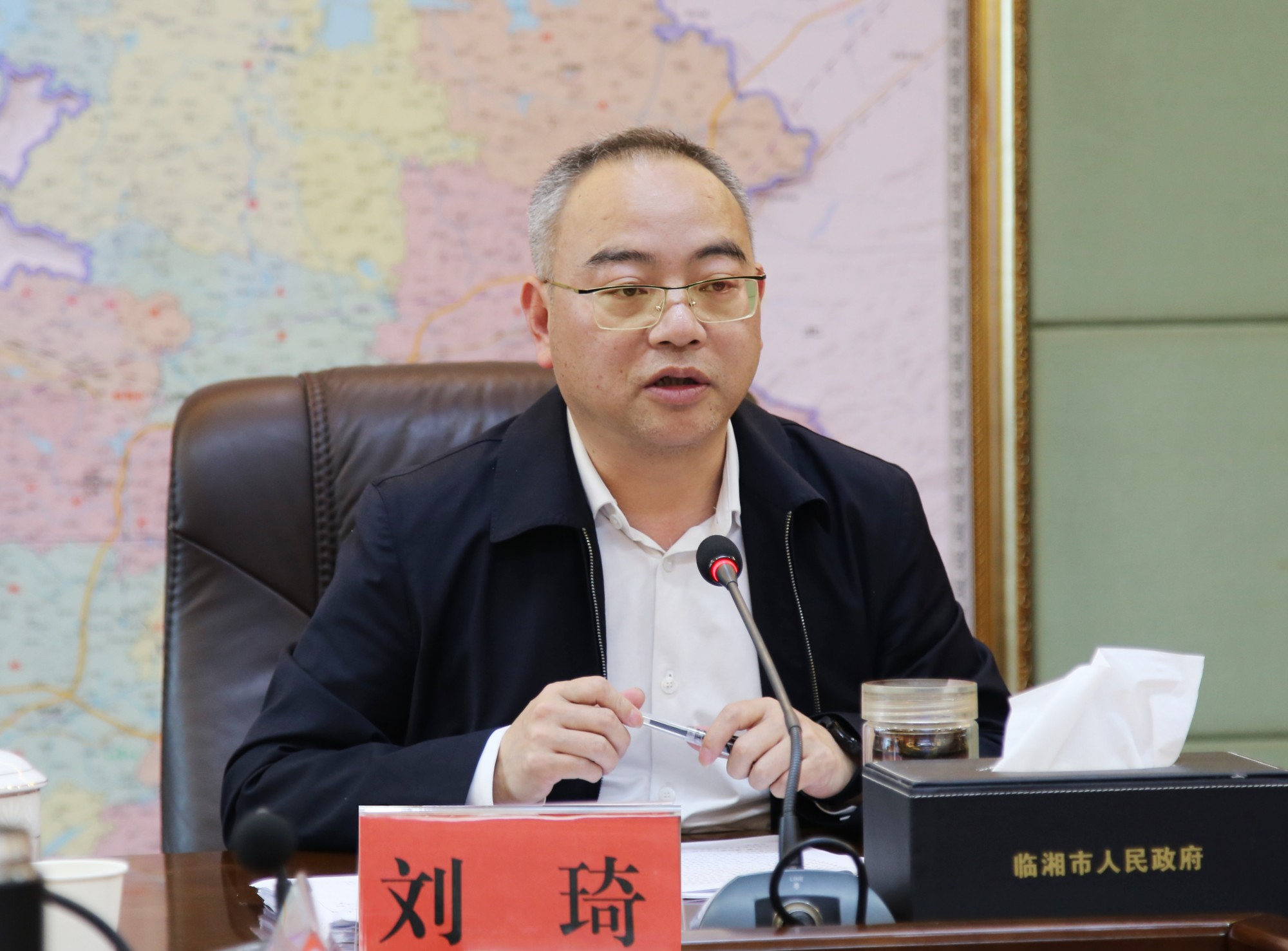 常务会.jpg4_副本.jpg