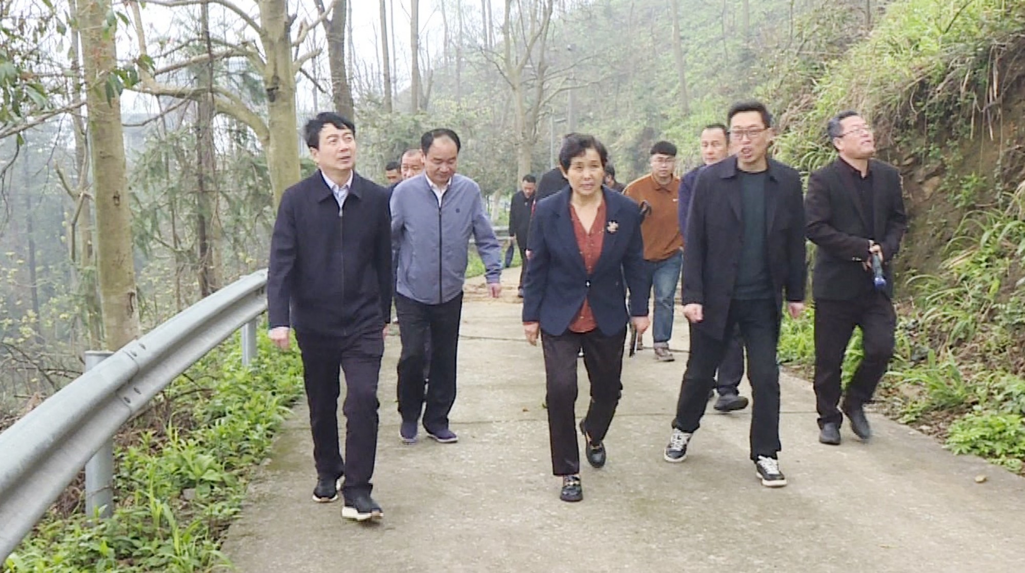 彭005_副本.jpg 彭005_副本.jpg