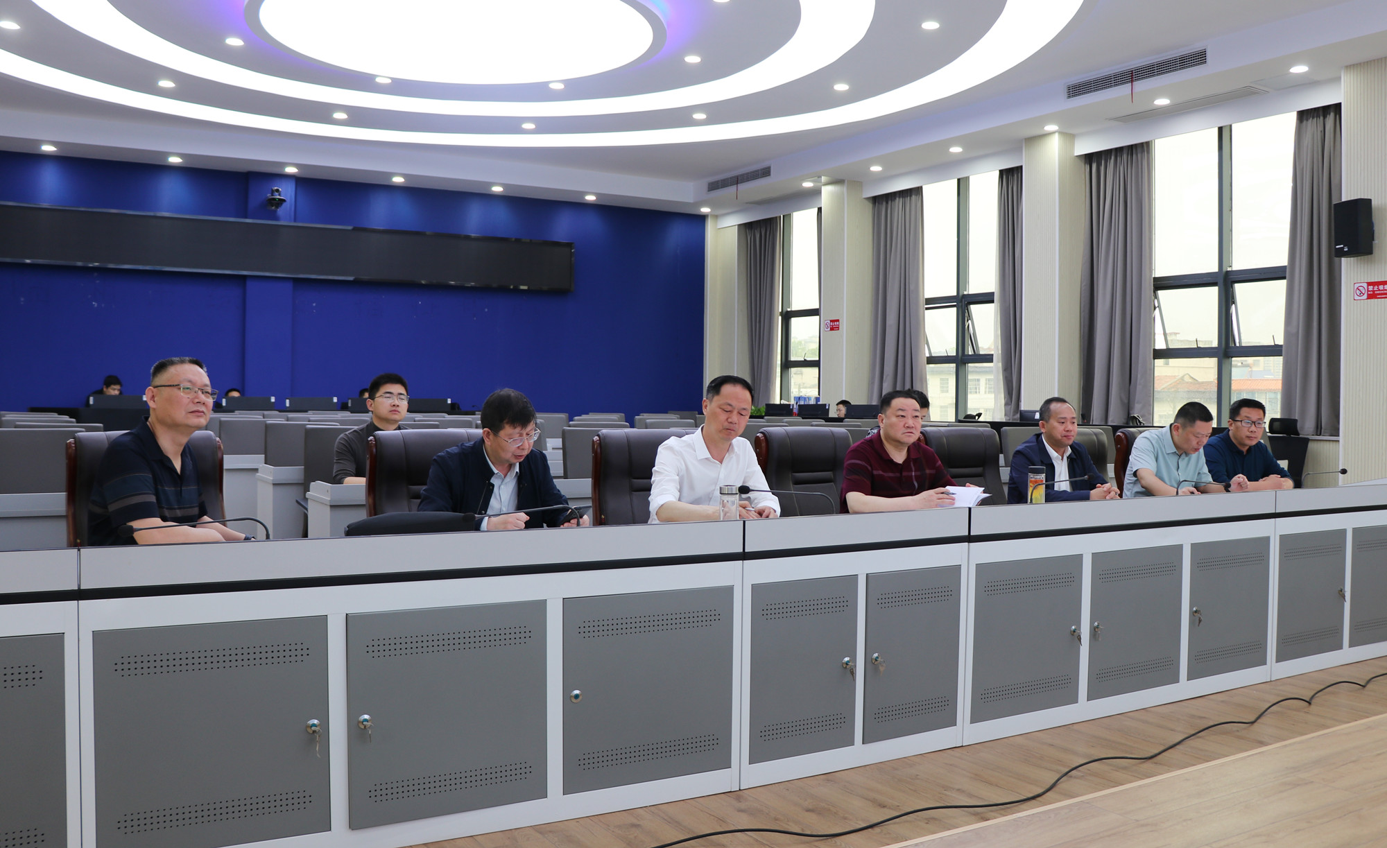 4.16书记查看雨情工作1_副本.jpg 4.16书记查看雨情工作1_副本.jpg