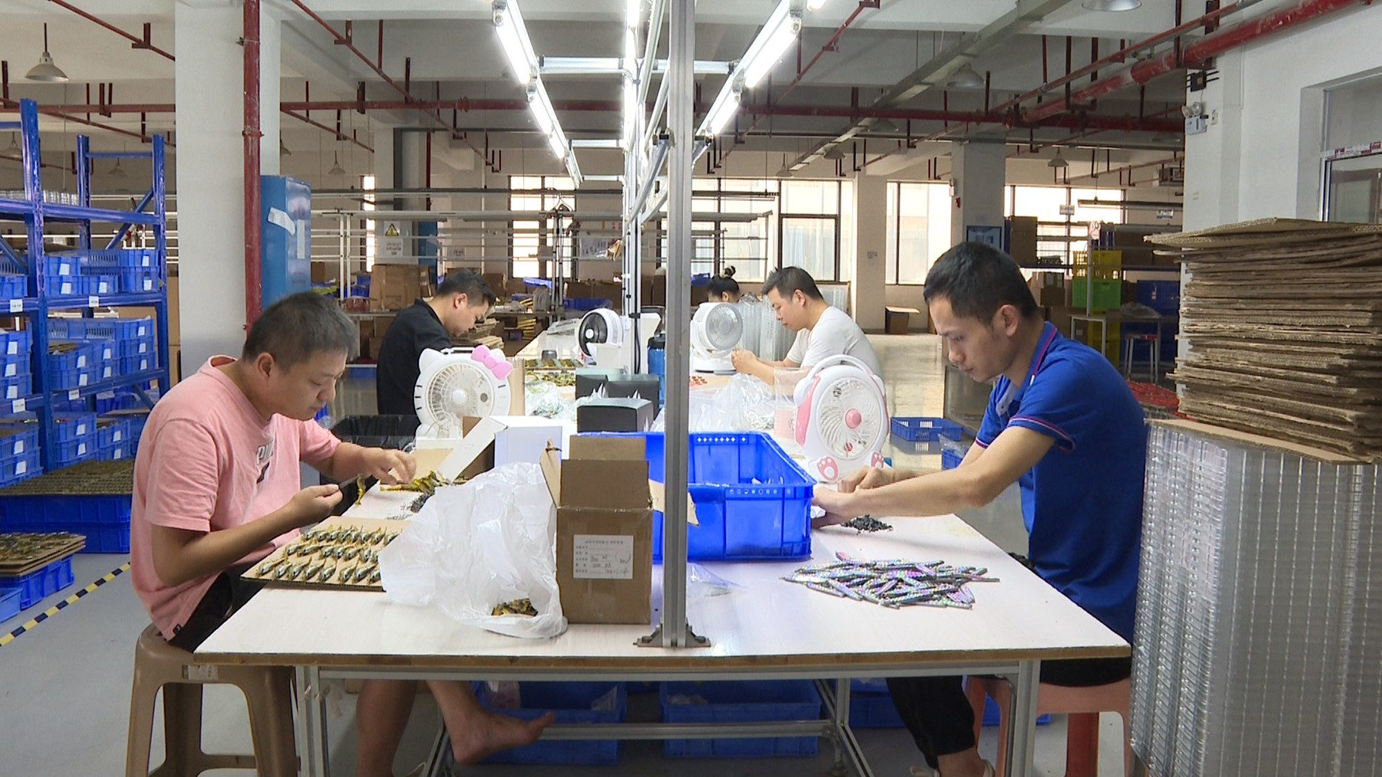 浮标0811市商务粮食局：积极发展跨境电商 激发外贸增长新动能001_副本.jpg