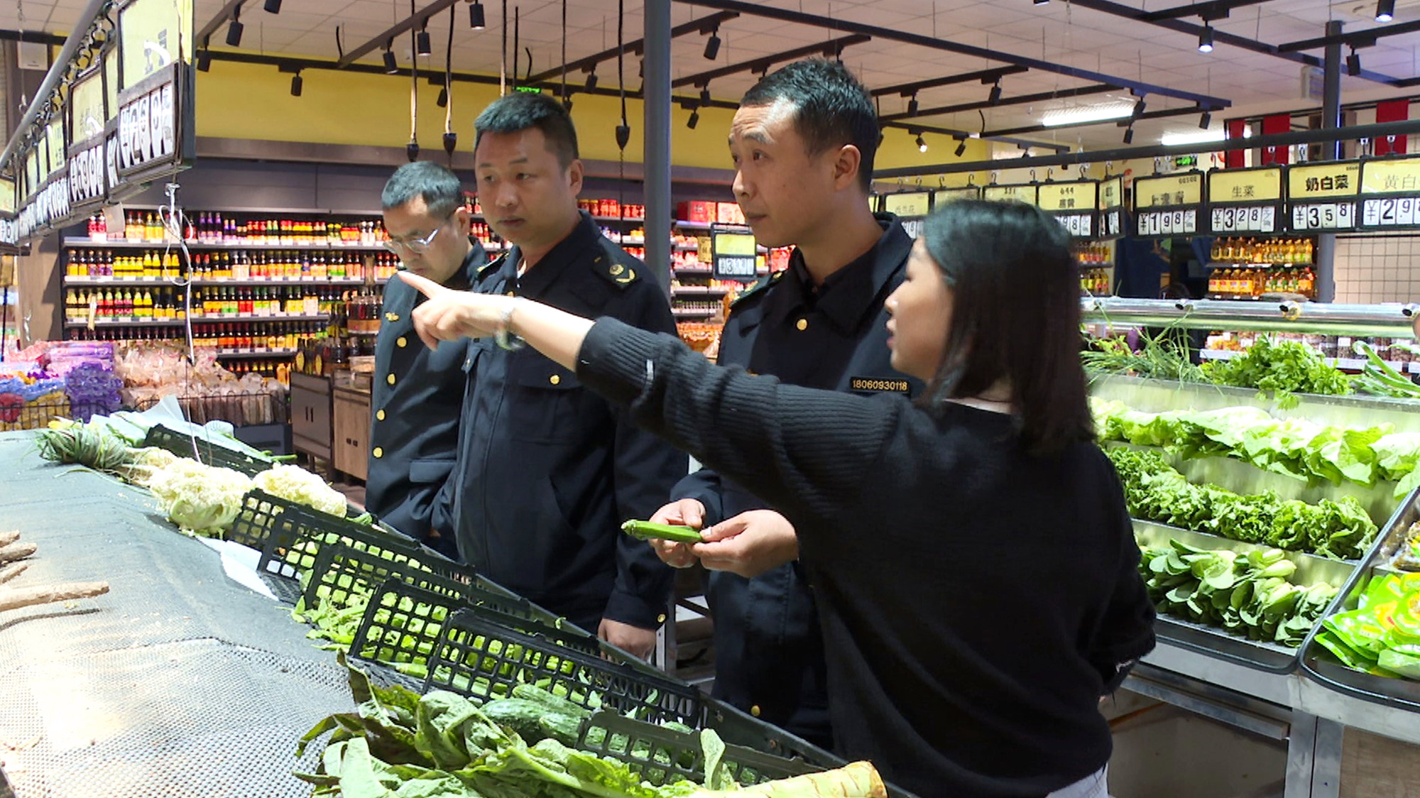 忠防食品安全检查002_副本.jpg
