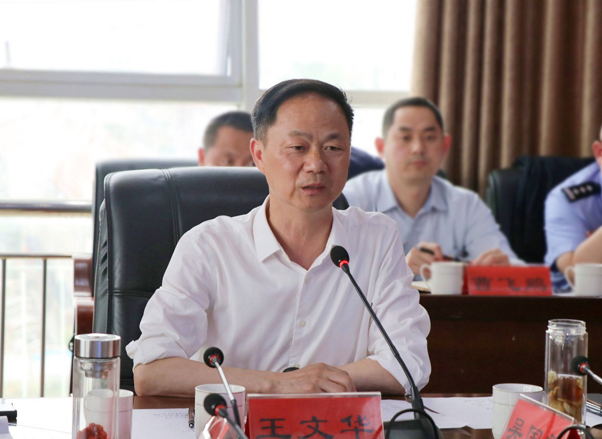 4.25书记 调研园区产业项目建设2_副本2.jpg 4.25书记 调研园区产业项目建设2_副本2.jpg