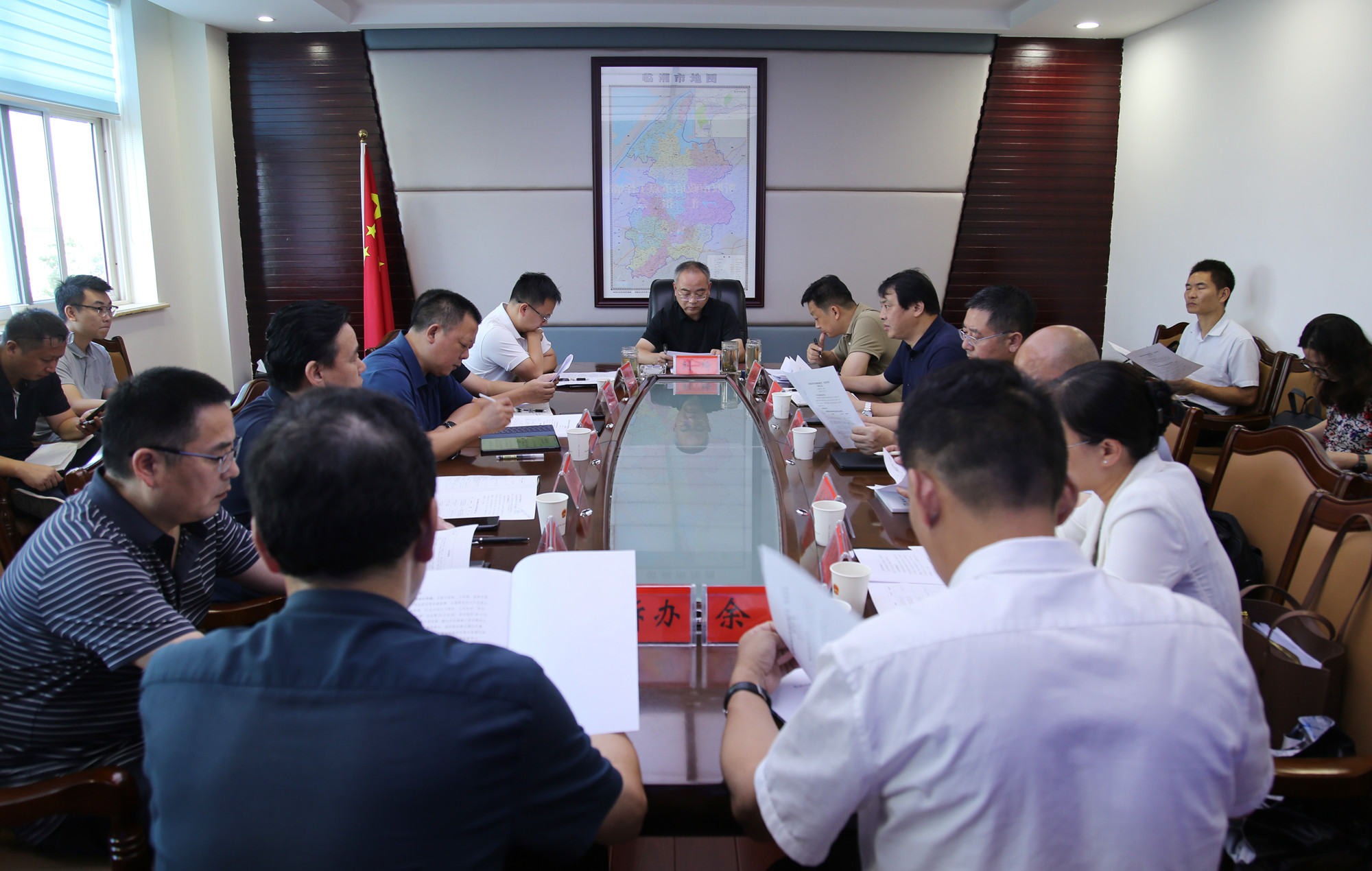 IMG_3676_副本市长重点工作汇报.jpg IMG_3676_副本市长重点工作汇报.jpg