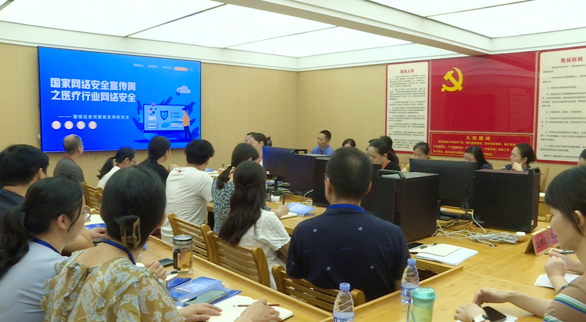 市总工会001_副本.jpg 市总工会001_副本.jpg