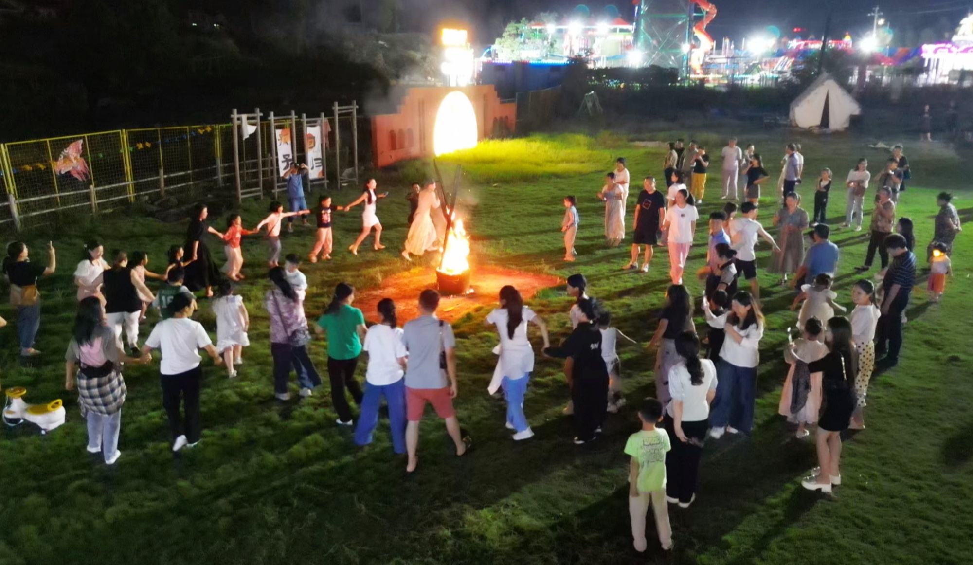 音乐会008_副本.jpg 音乐会008_副本.jpg