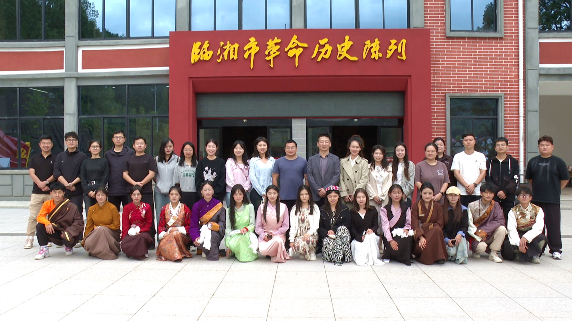 民族学院003_副本.jpg