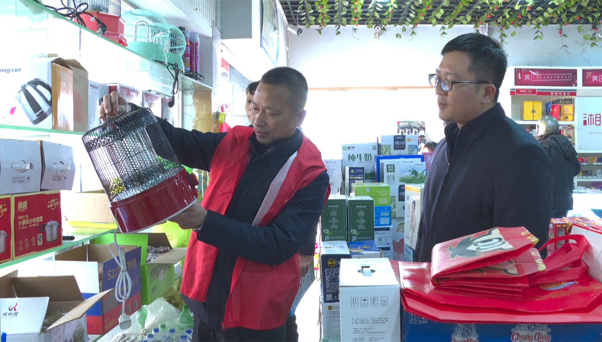 聂市镇敲门行动004_副本.jpg 聂市镇敲门行动004_副本.jpg