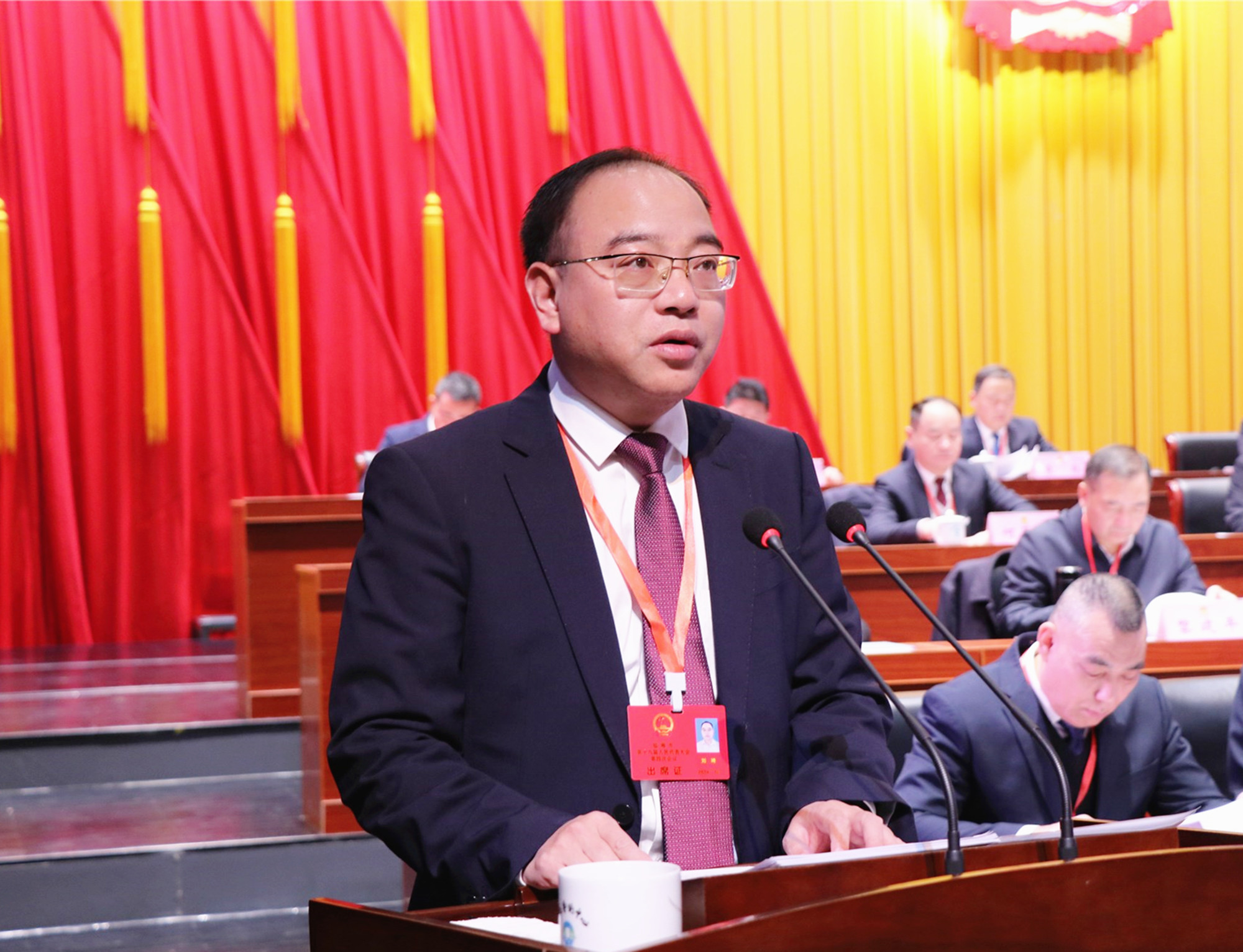 IMG_1555_副本12.19书记市长 第一次全体会议(开幕式).jpg IMG_1555_副本12.19书记市长 第一次全体会议(开幕式).jpg