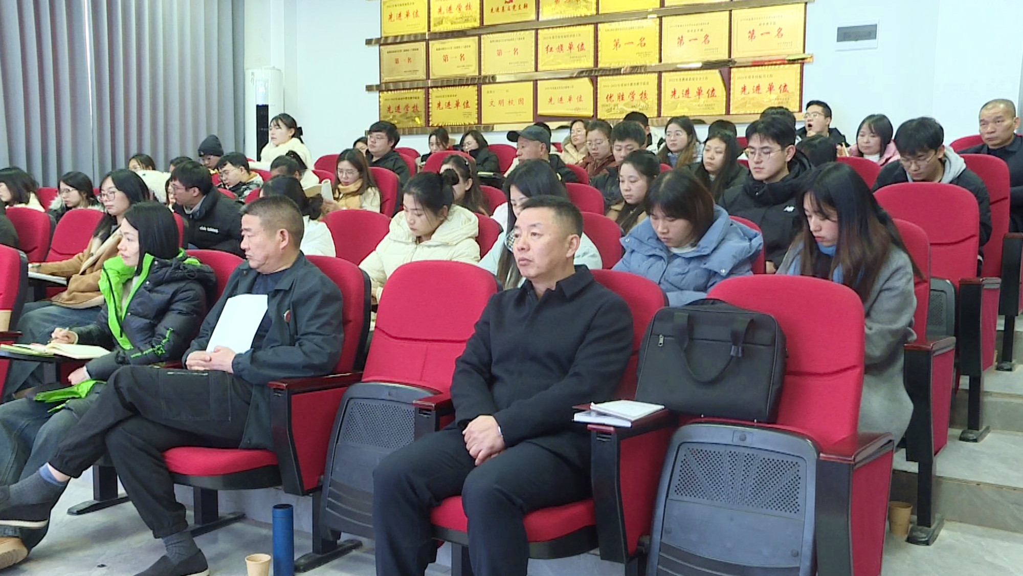 定湖012_副本.jpg 定湖012_副本.jpg