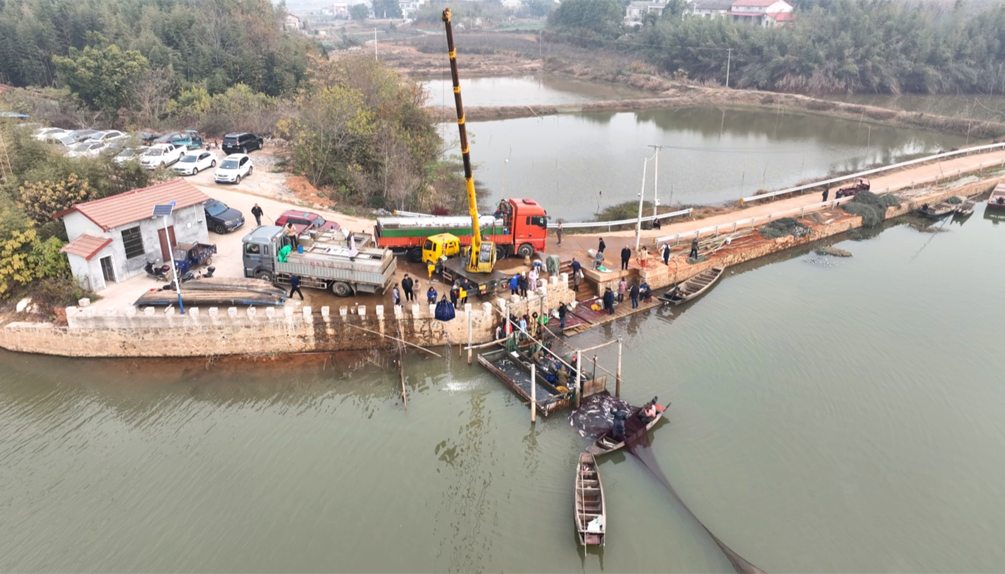 捕鱼006_副本.jpg 捕鱼006_副本.jpg