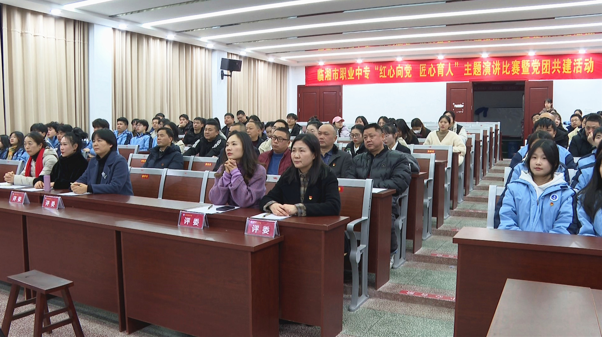 职高010_副本.jpg 职高010_副本.jpg