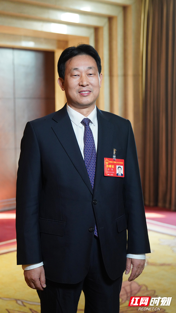 1.16 李挚.jpg