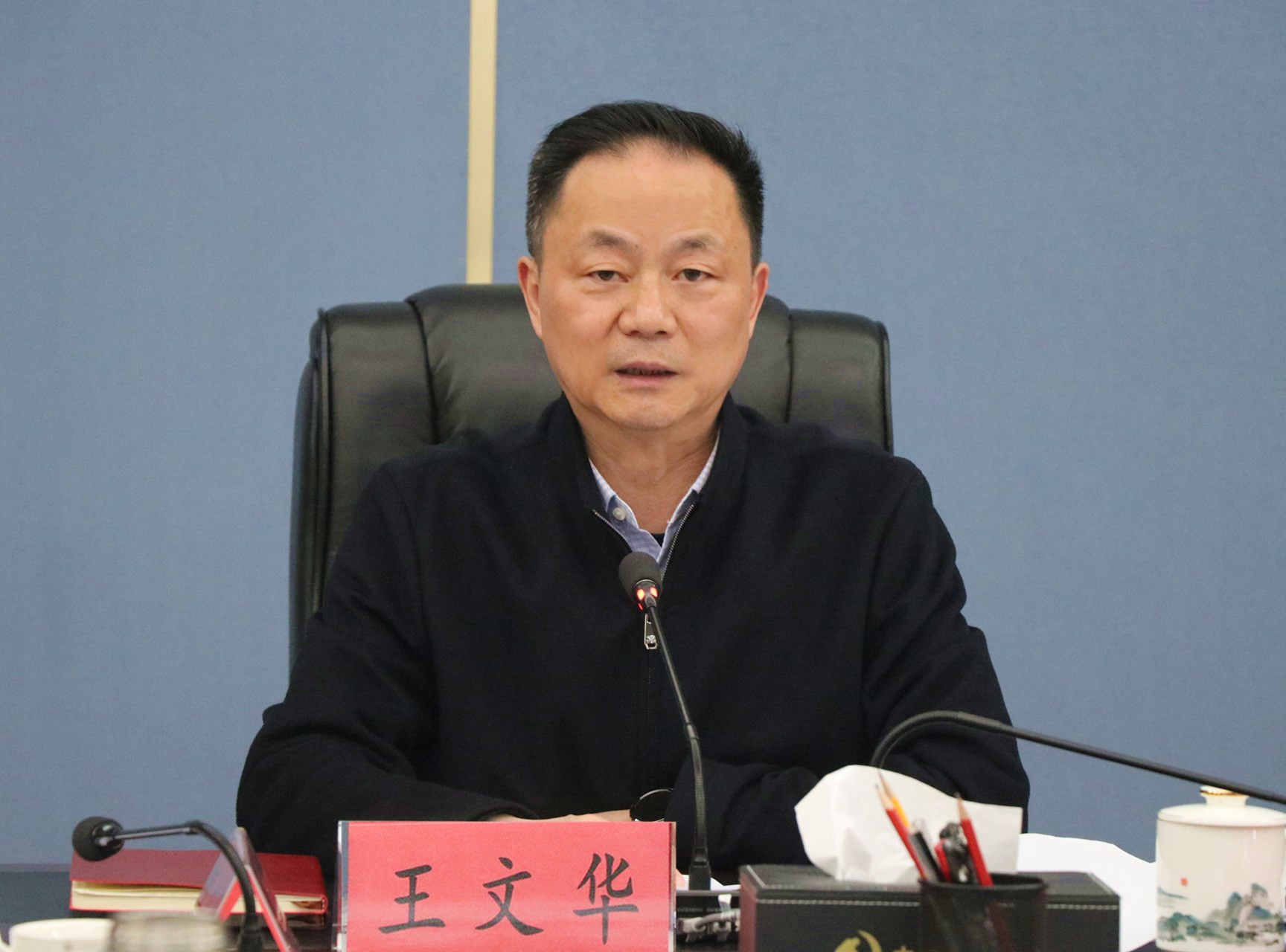 IMG_2028_副本3.14书记市长 市委常委会.jpg