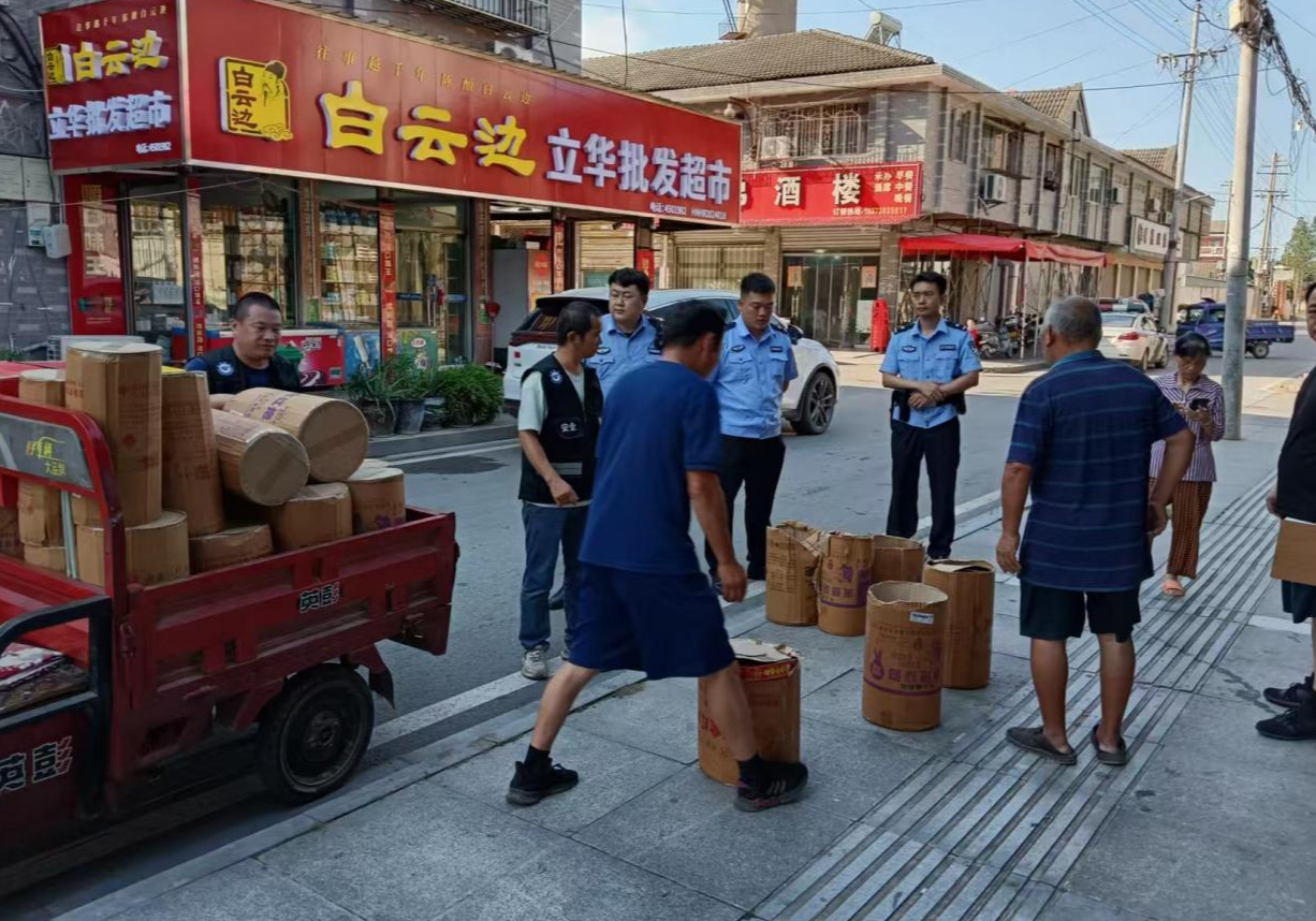 北景港镇开展烟花鞭炮“打非治违”专项行动 