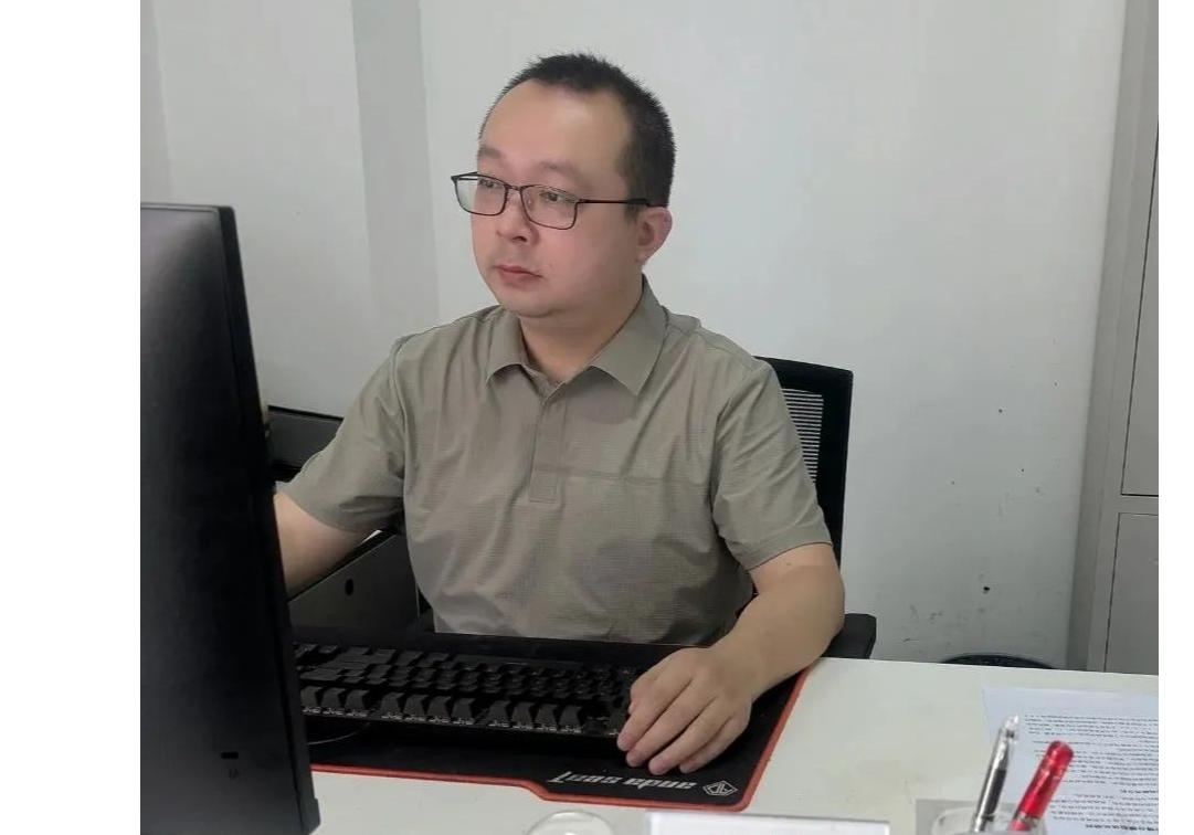 最美国资人——“路桥铁军”严黎：筑路逐梦，勇拓市场
