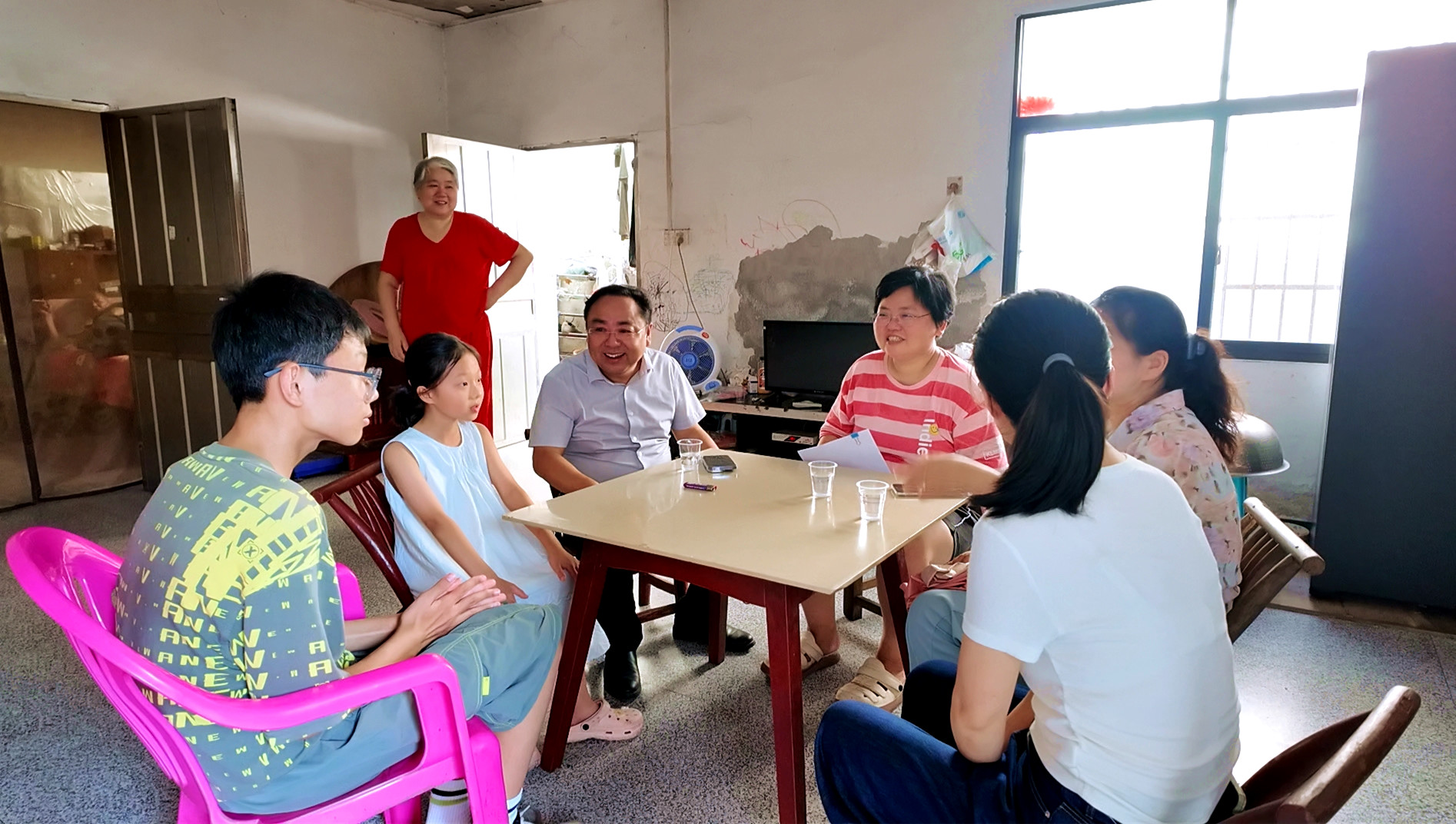 0708 市第七完全小学开展暑期大家访活动1_副本.jpg 0708 市第七完全小学开展暑期大家访活动1_副本.jpg