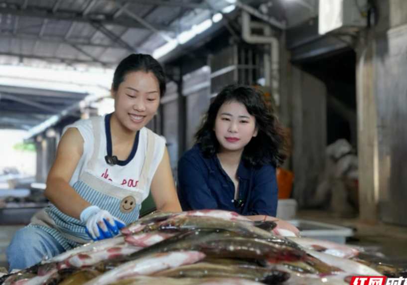 乡行“曼”记丨组图：在湖区生活的日子
