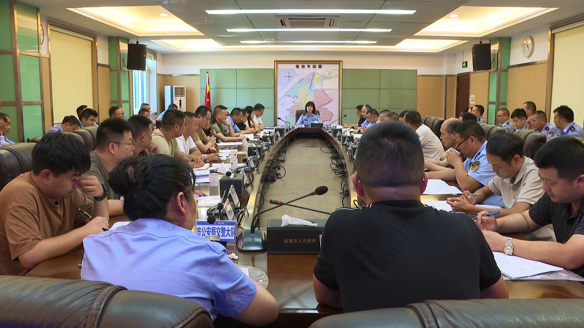 0917 全市老旧非营运柴油货车淘汰工作推进会召开(李琳娜).jpg 0917 全市老旧非营运柴油货车淘汰工作推进会召开(李琳娜).jpg