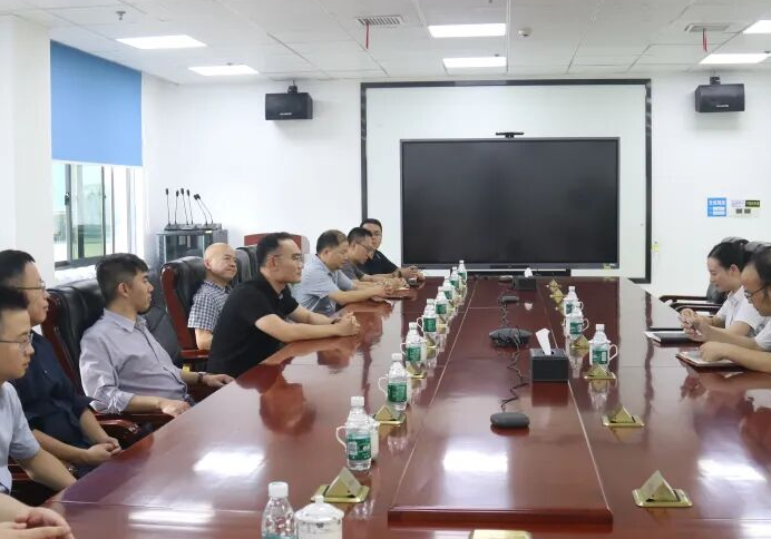 临港高新区：蔺佳率队开展国庆节前安全生产检查并走访重点企业