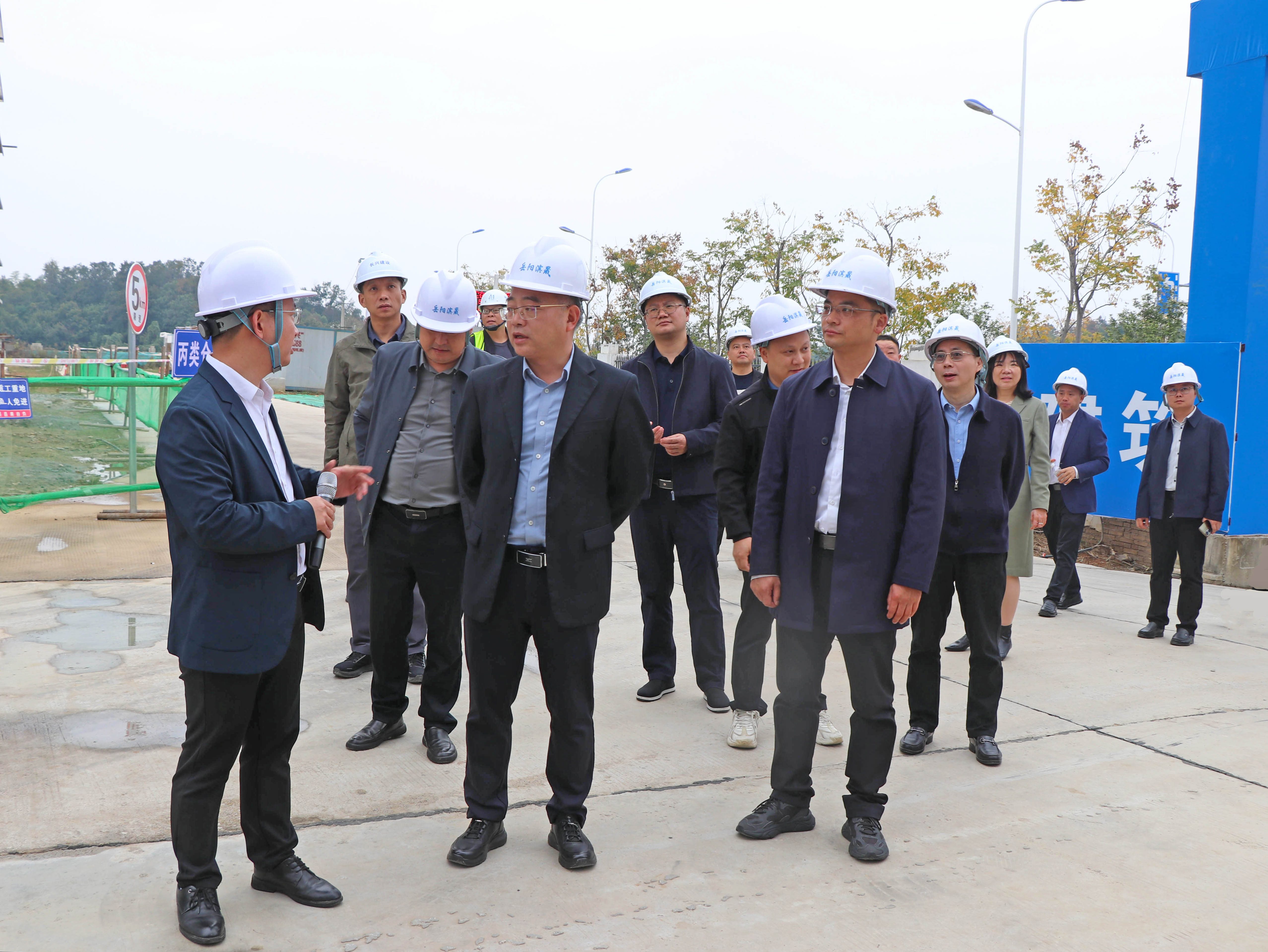 10.29书记 调研园区IMG_3336-1.jpg 10.29书记 调研园区IMG_3336-1.jpg