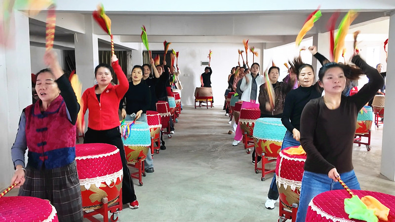 桃林_副本.jpg 桃林_副本.jpg