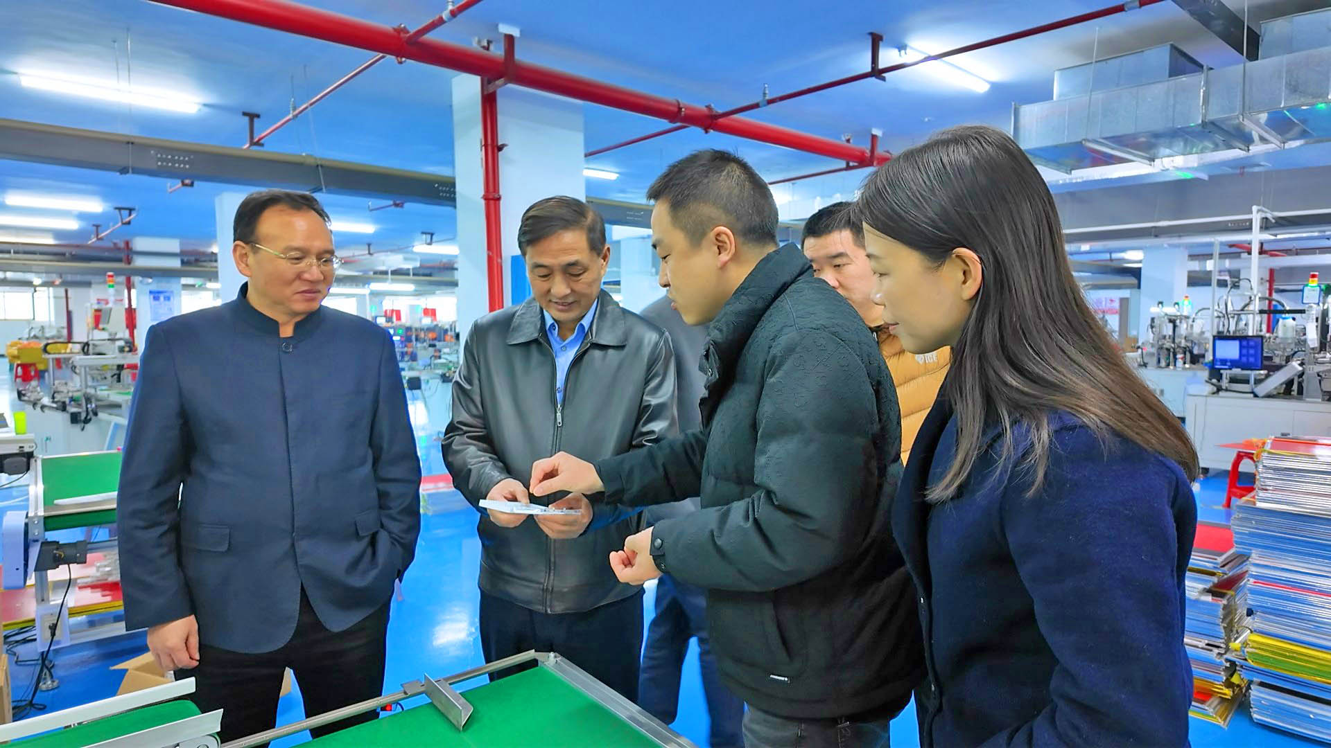 1208市领导调研全市浮标产业发展情况(何华光)4.jpg 1208市领导调研全市浮标产业发展情况(何华光)4.jpg