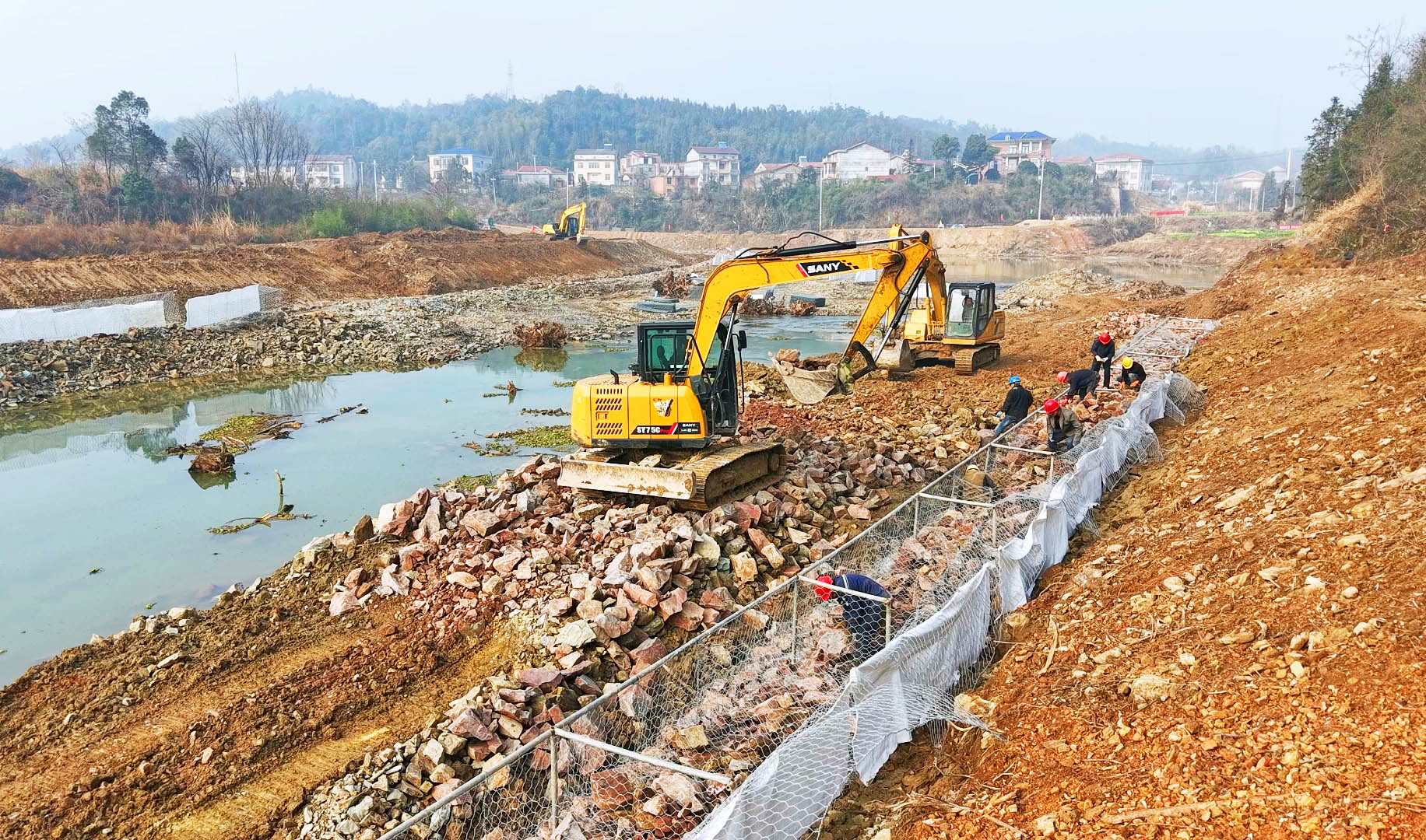 0107 忠防镇：冬修水利正当时 筑牢根基惠民生1-1.jpg