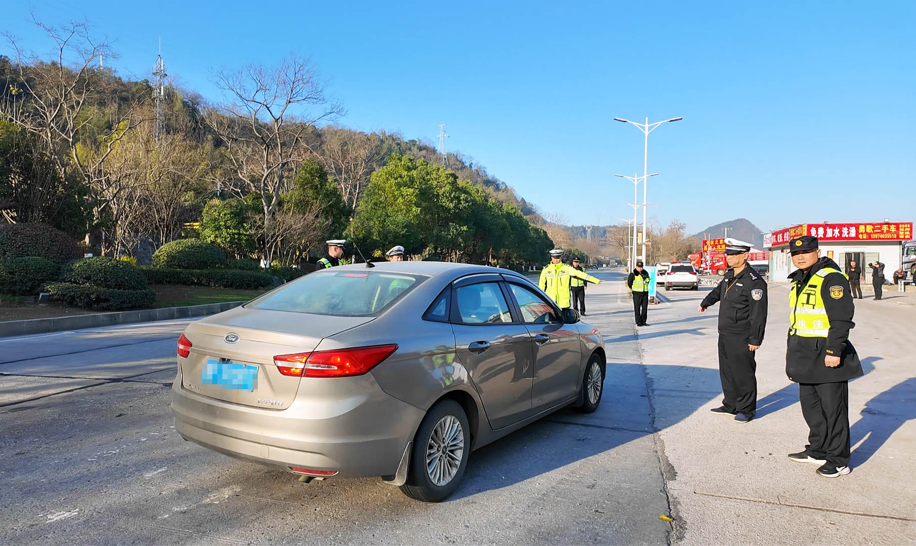 0115 全市道路运输领域“打非治违”百日攻坚专项整治行动正式启动2_副本.jpg