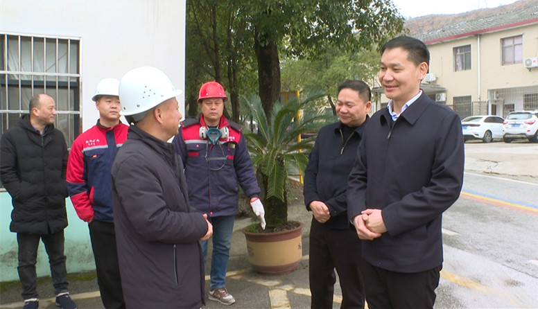 李开_副本.jpg 李开_副本.jpg